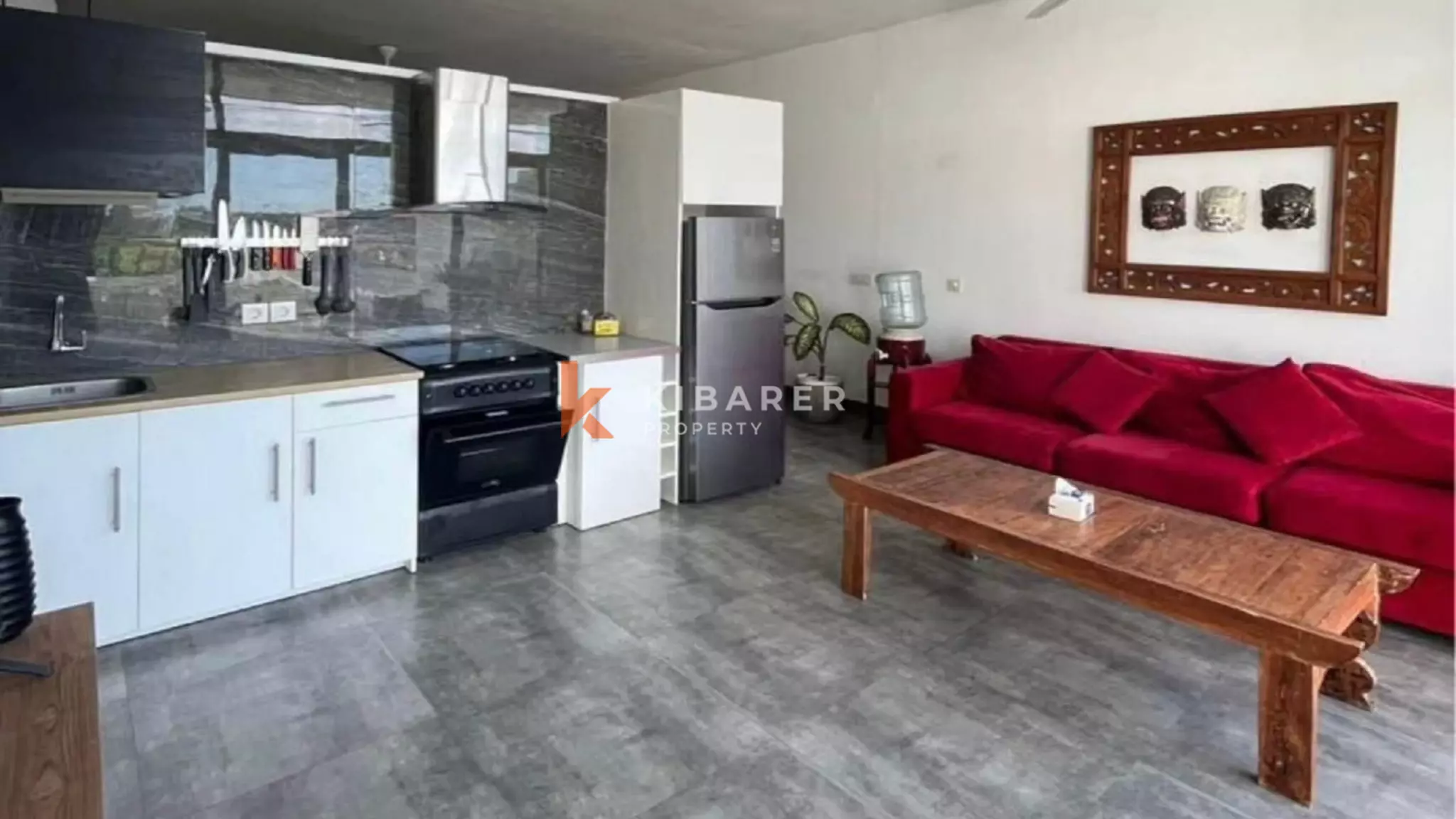 Comfortable One-Bedroom Villa with Enclosed Living Room in Canggu Area — image 4