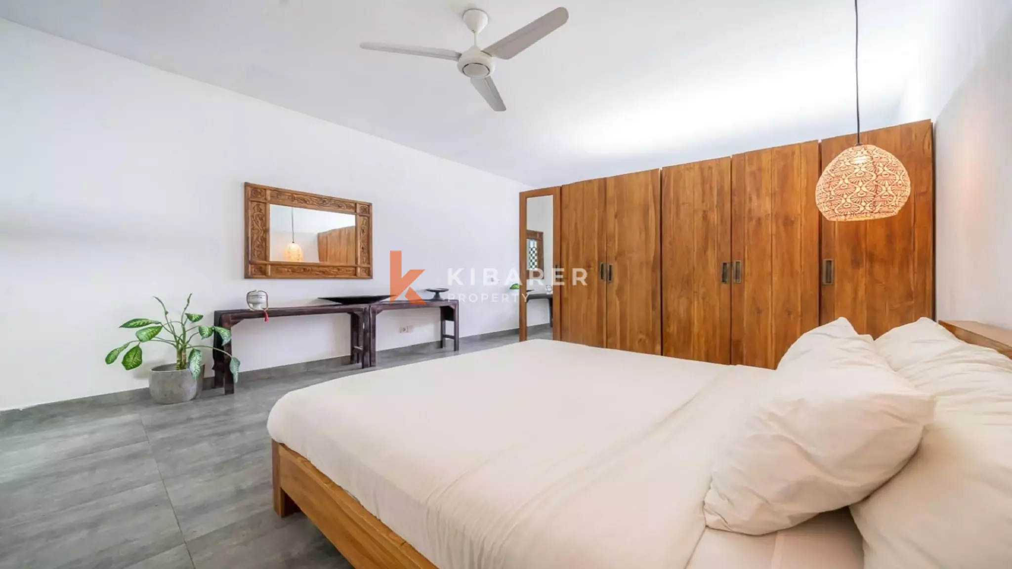 Comfortable One-Bedroom Villa with Enclosed Living Room in Canggu Area — image 7