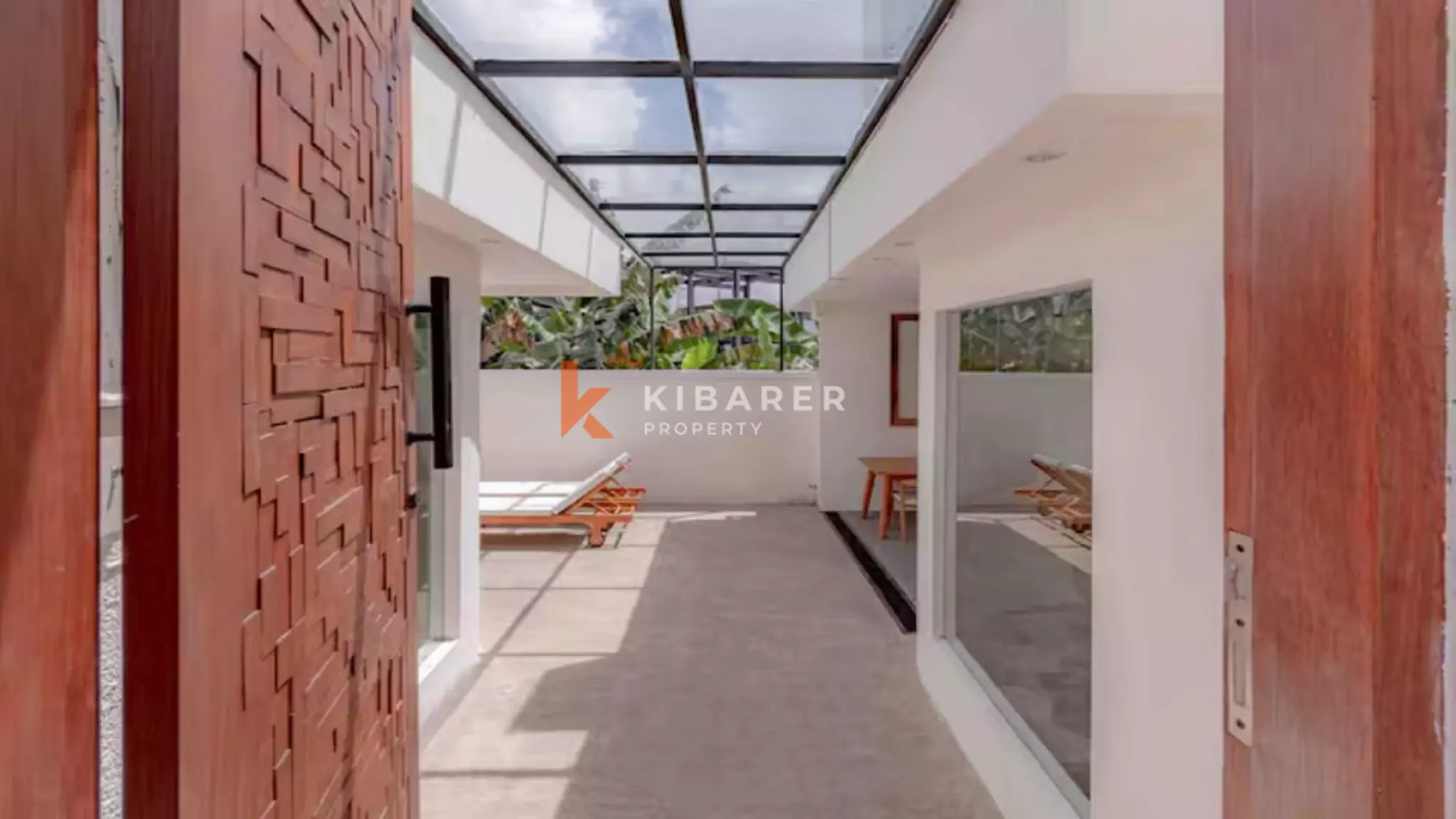 Stylish Junior Suite Three-Bedrooms Villa with Sunken Outdoor in Canggu — image 6