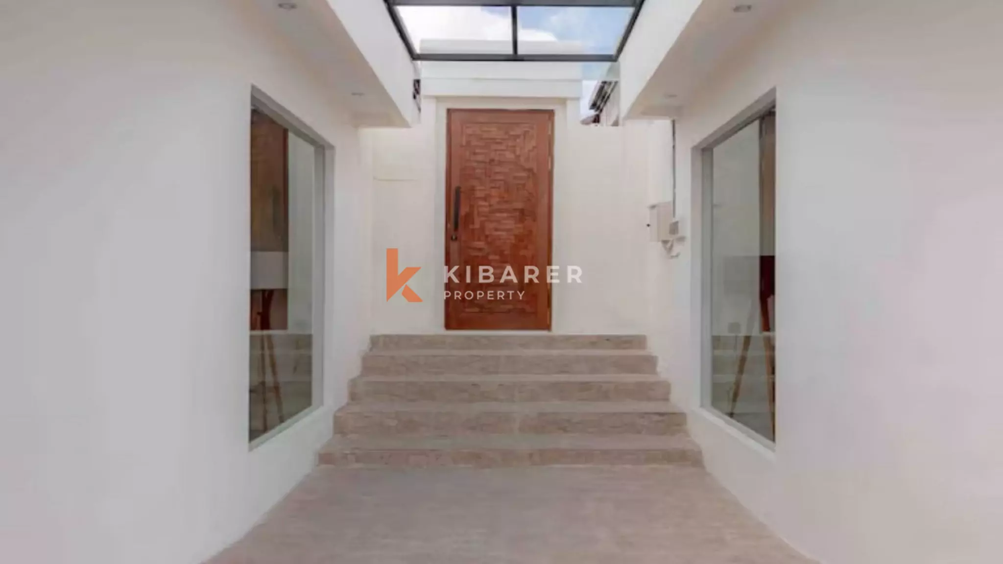 Stylish Junior Suite Three-Bedrooms Villa with Sunken Outdoor in Canggu — image 7