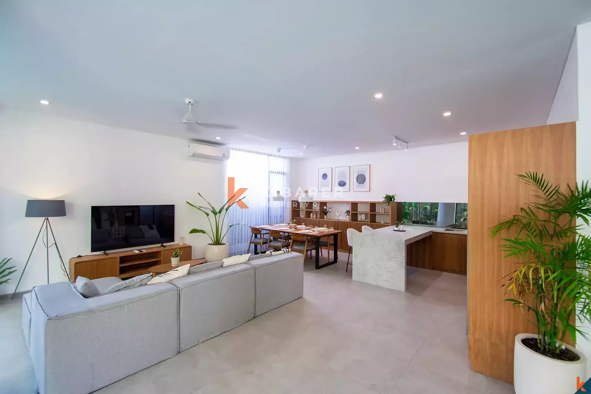 Premium Three-Bedroom Villa with Urban Tropical Design in Umalas — image 4