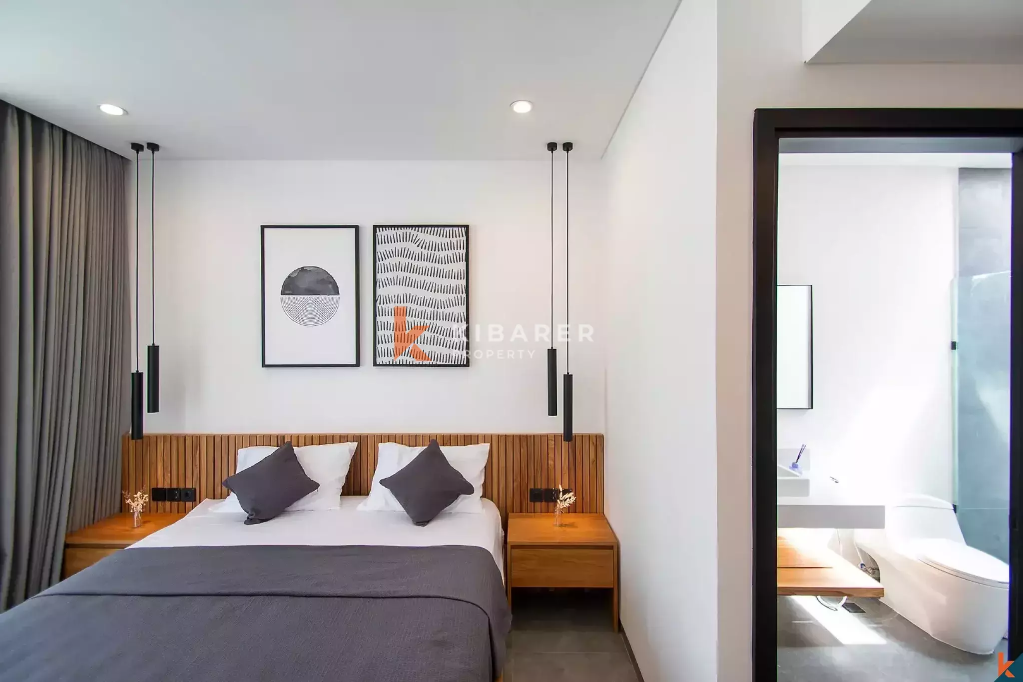 Premium Three-Bedroom Villa with Urban Tropical Design in Umalas — image 8