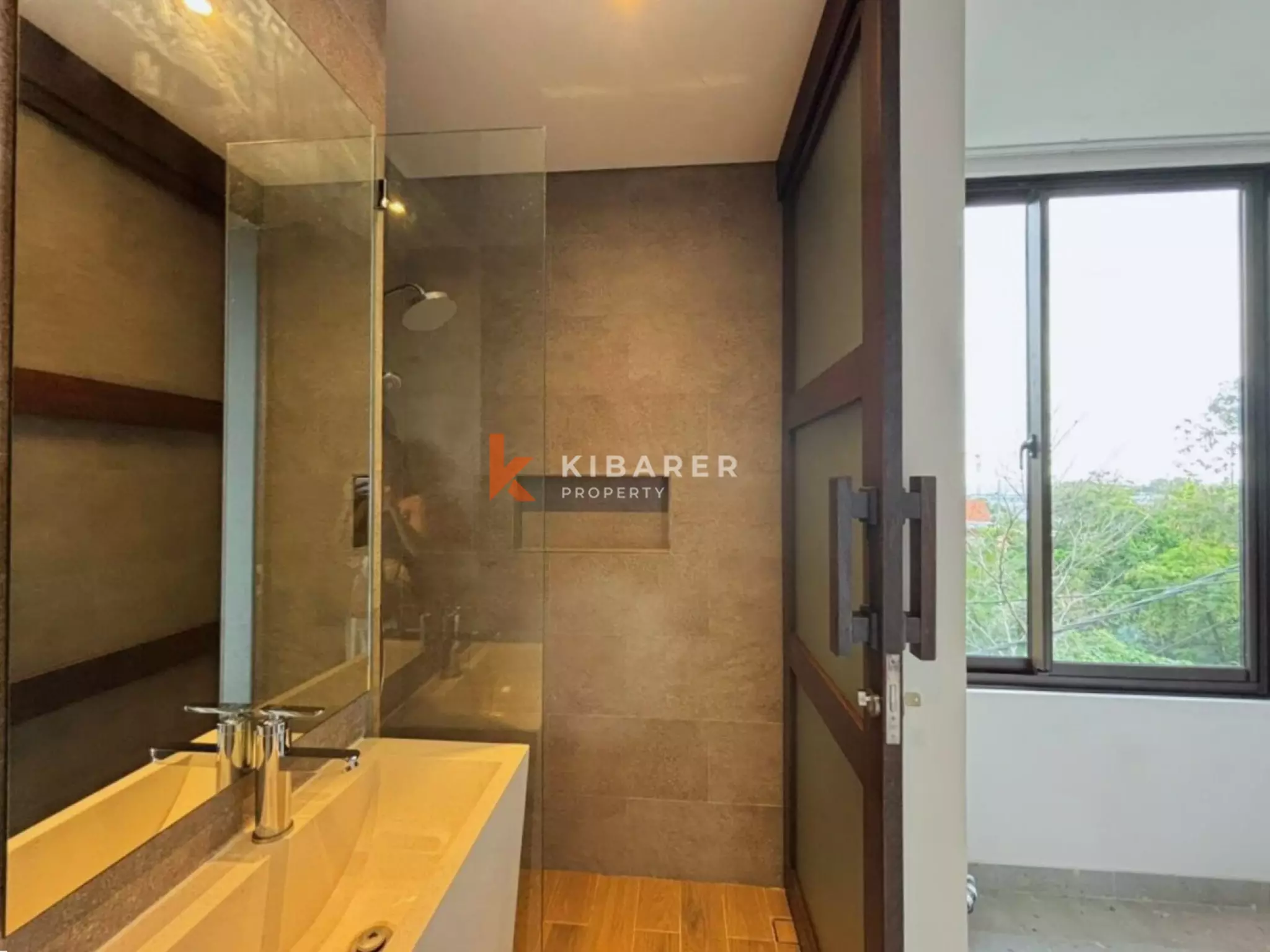 An Urban Tropical Three Bedroom Townhouse Crafted for Modern Living in Berawa — image 16