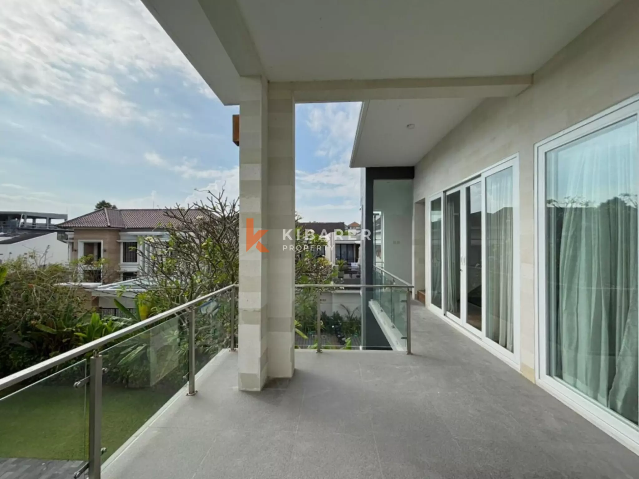 Prime Location Three Bedroom Villa in Berawa Near Finns & Atlas Beach Club — image 15