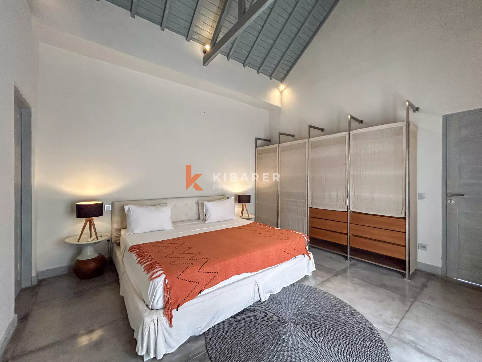 Charming Three-Bedroom Tropical Villa with Garden and Private Pool in Berawa — image 12