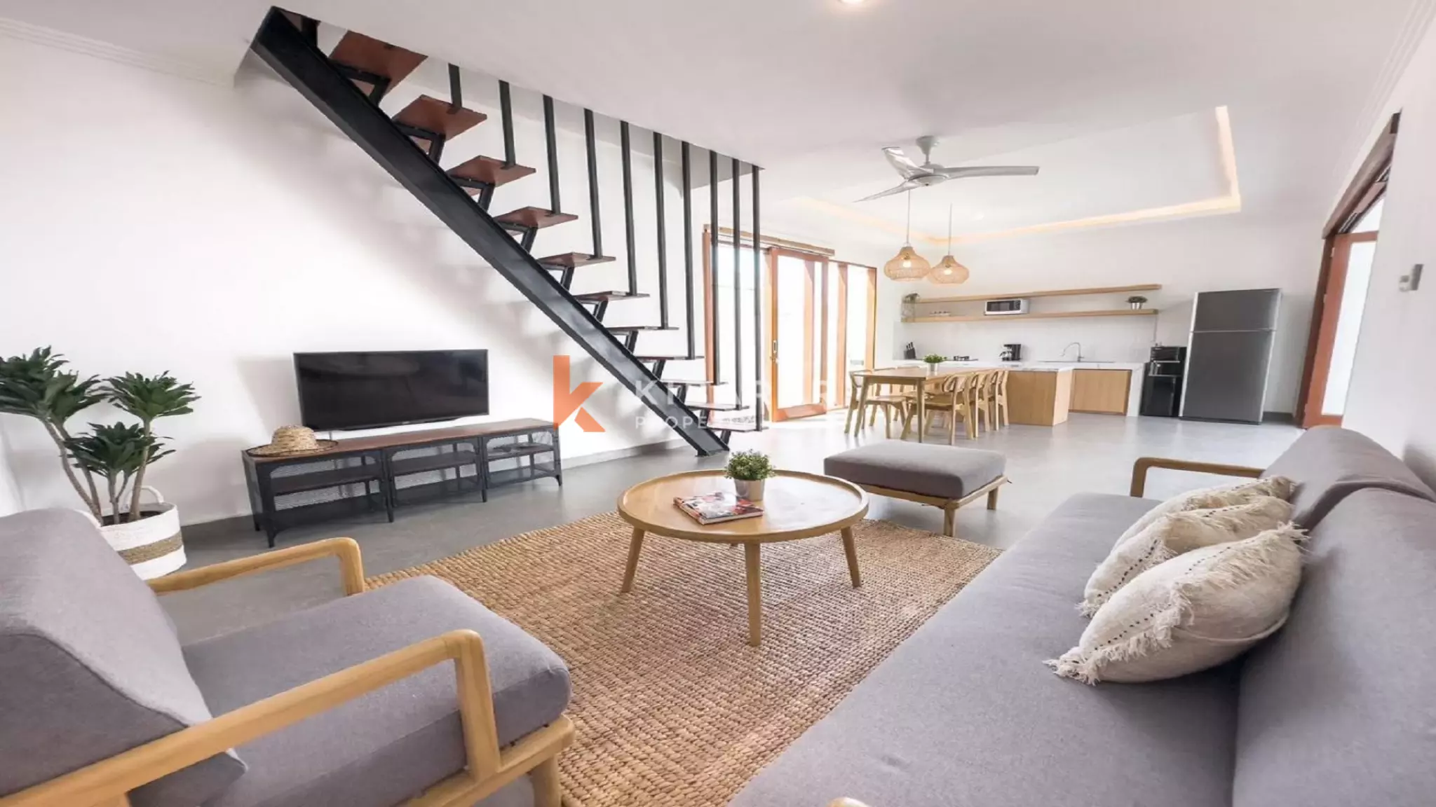 Modern Island Escape Three-Bedrooms Villa with Rice Field View Near Berawa & Batu Bolong — image 3