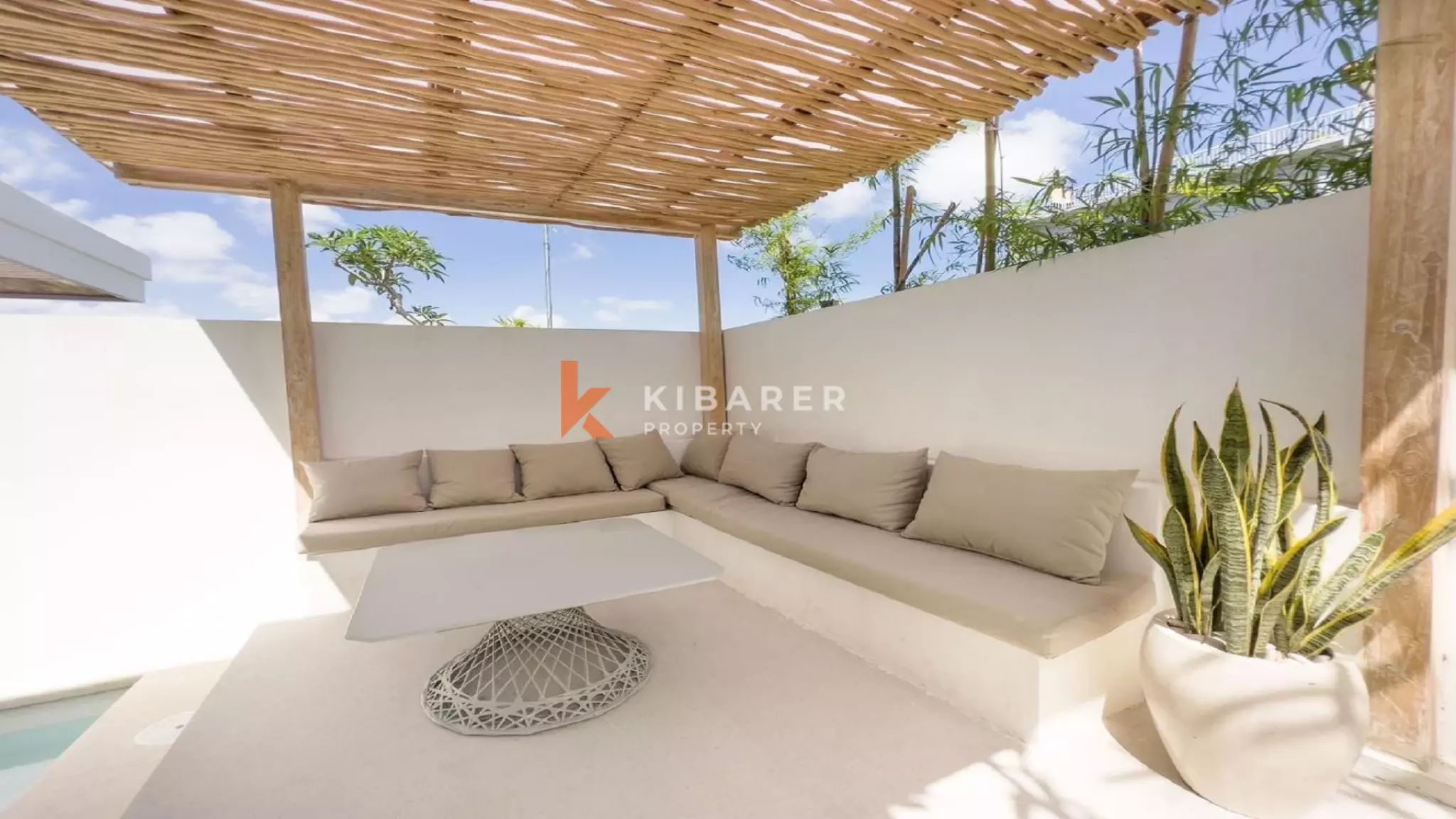Modern Island Escape Three-Bedrooms Villa with Rice Field View Near Berawa & Batu Bolong — image 14