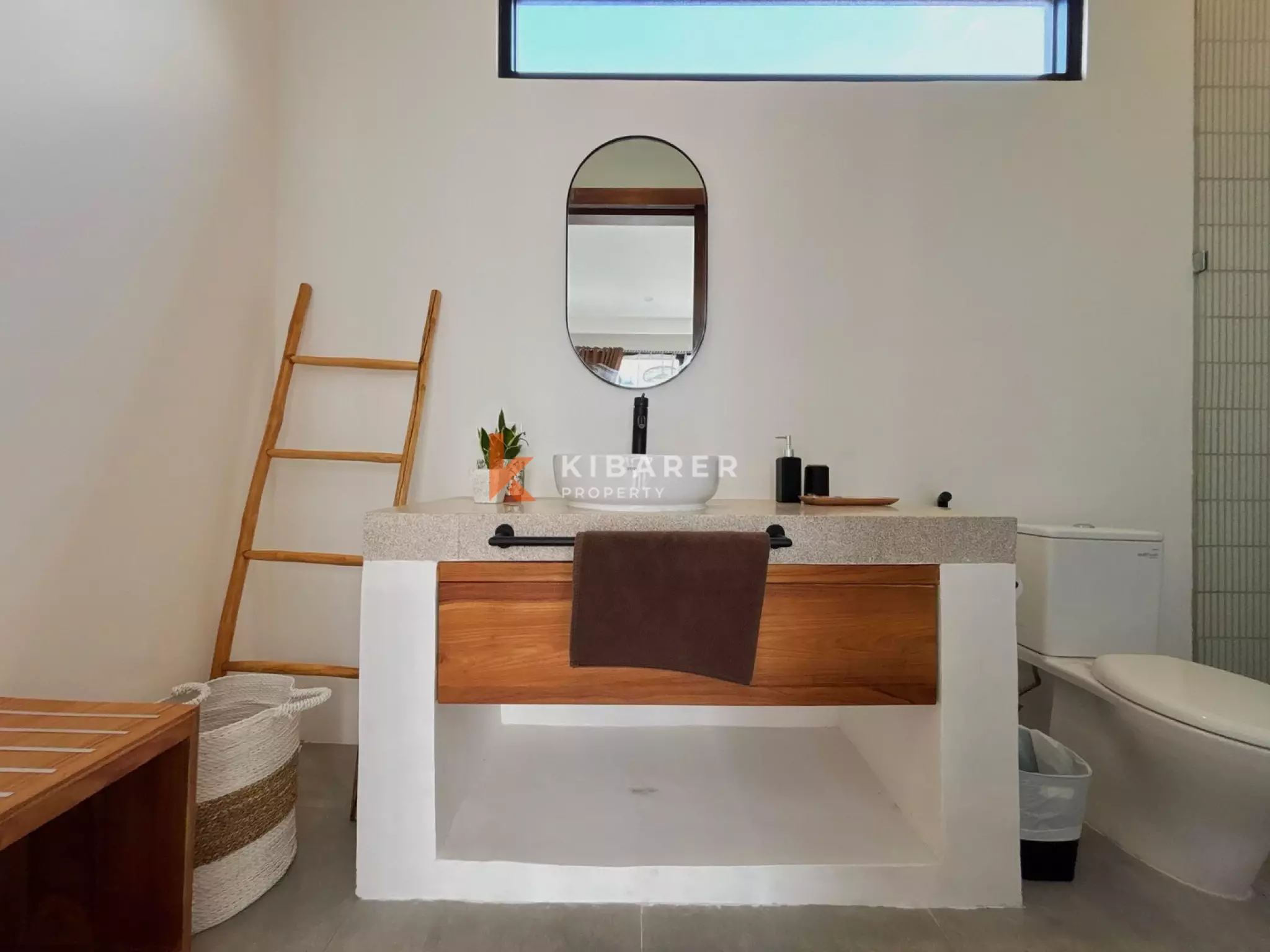 Stylish Contemporary Three Bedroom Villa Near Canggu Hotspots — image 12