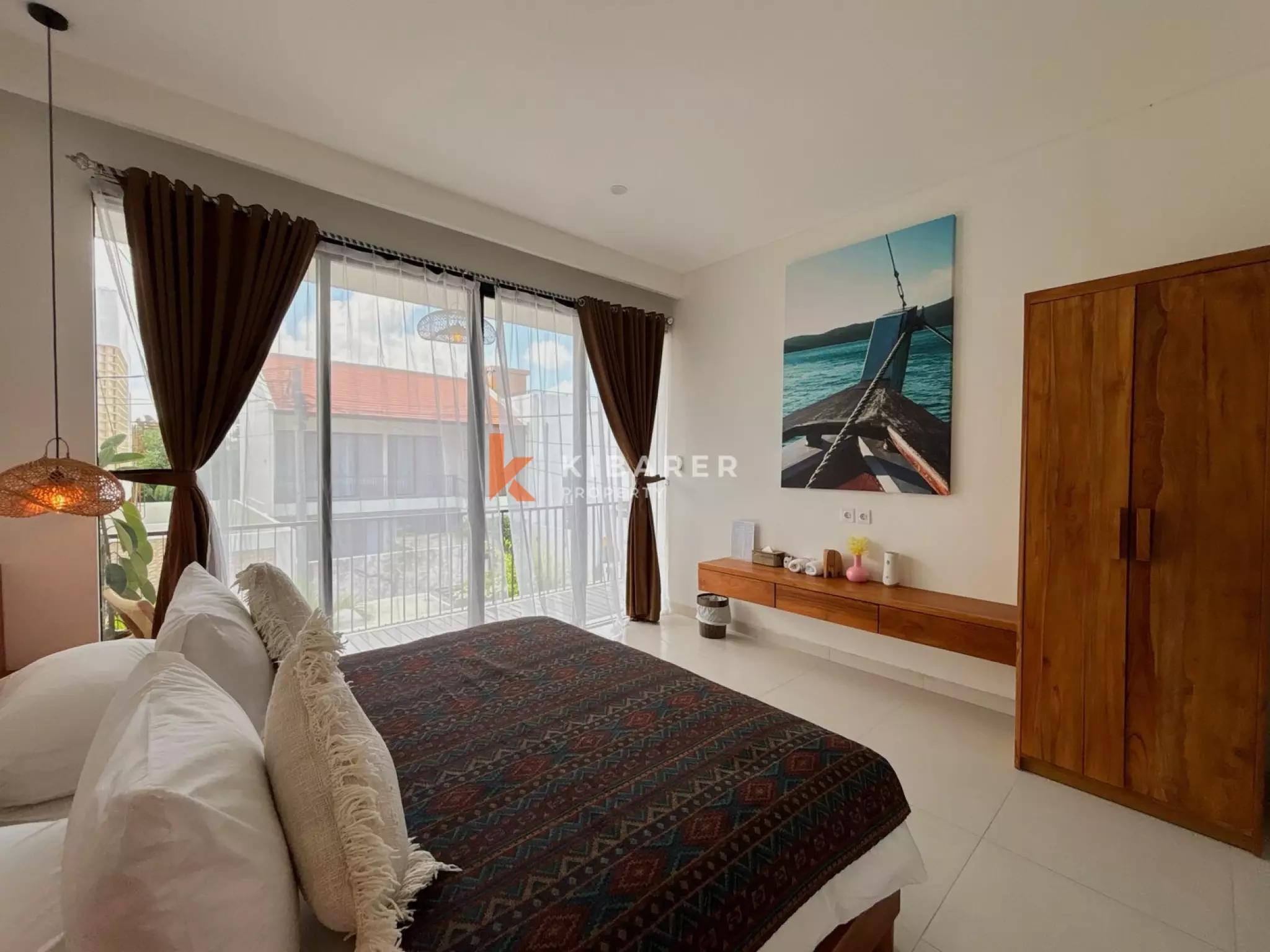 Stylish Contemporary Three Bedroom Villa Near Canggu Hotspots — image 10