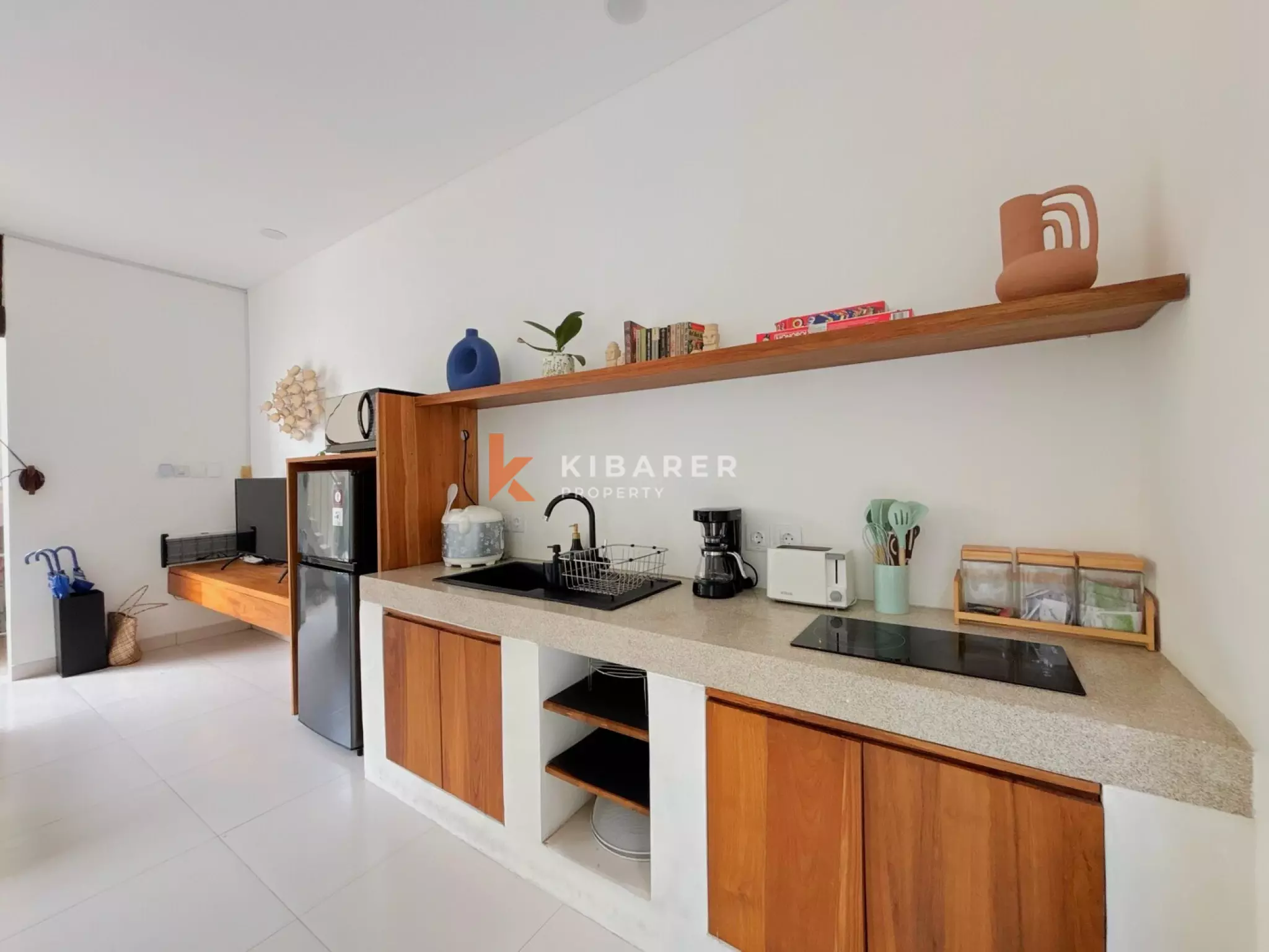 Stylish Contemporary Three Bedroom Villa Near Canggu Hotspots — image 5