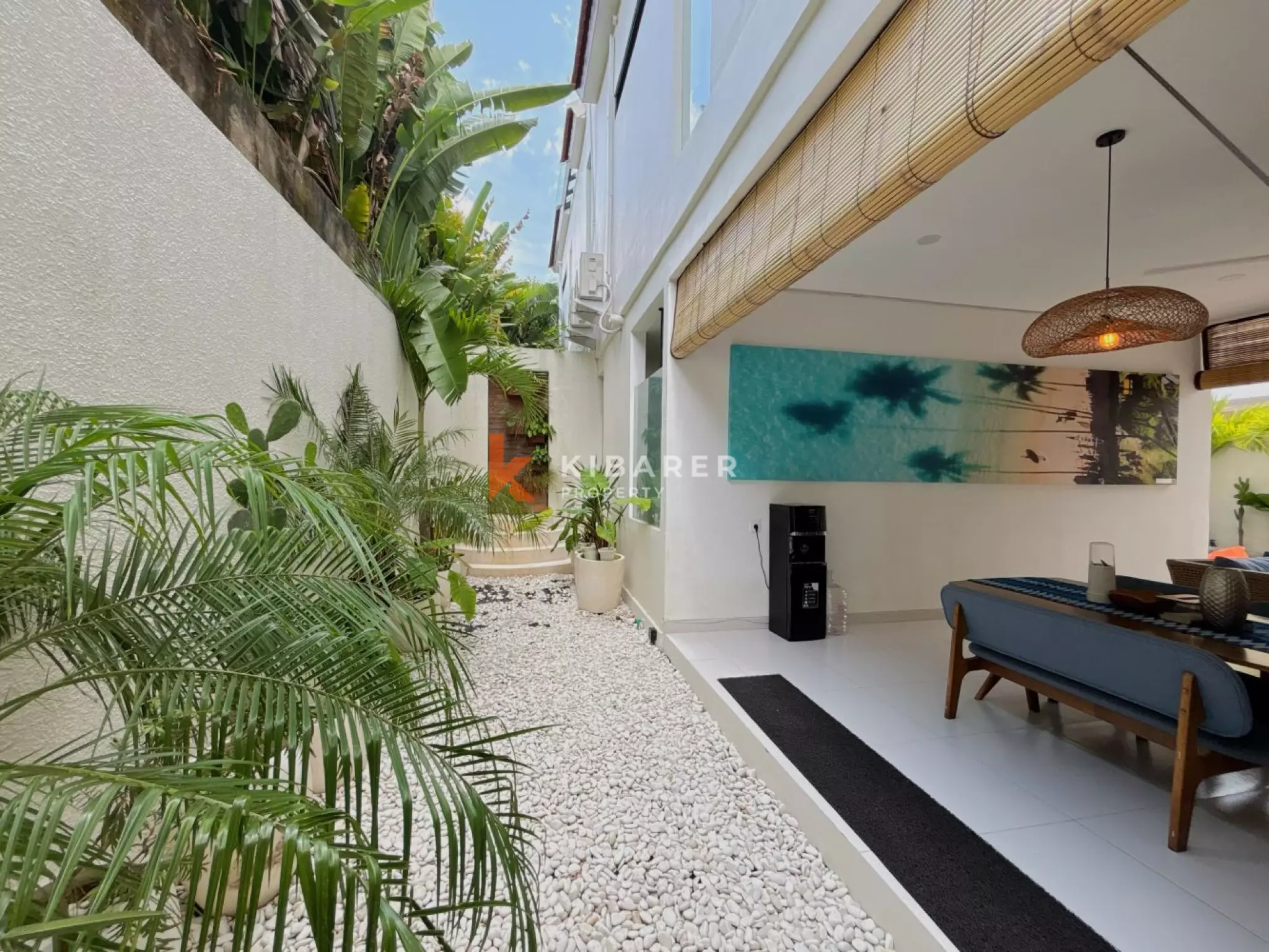 Stylish Contemporary Three Bedroom Villa Near Canggu Hotspots — image 3