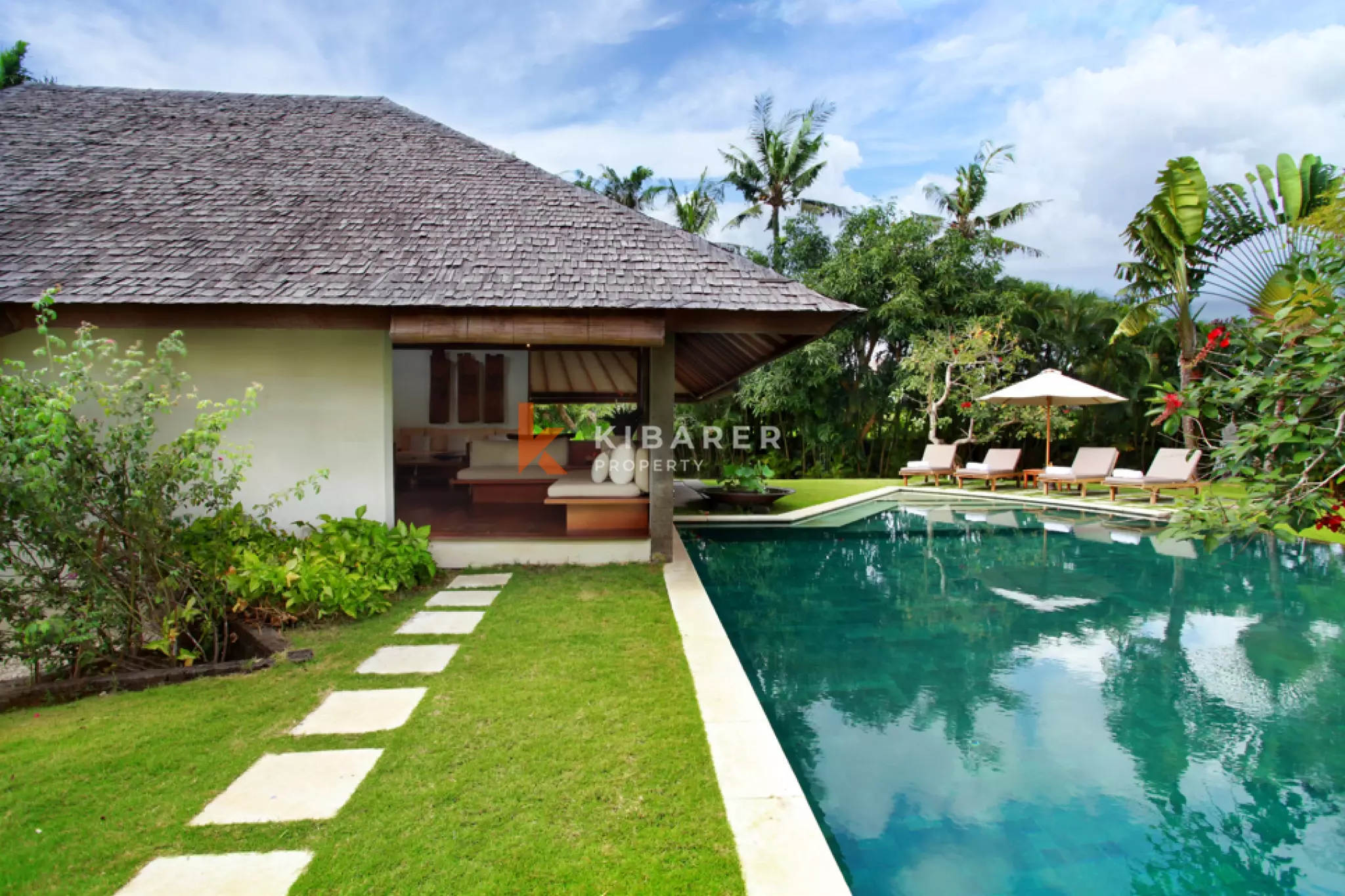 Stunning Two-Bedroom Villa with Garden in Umalas