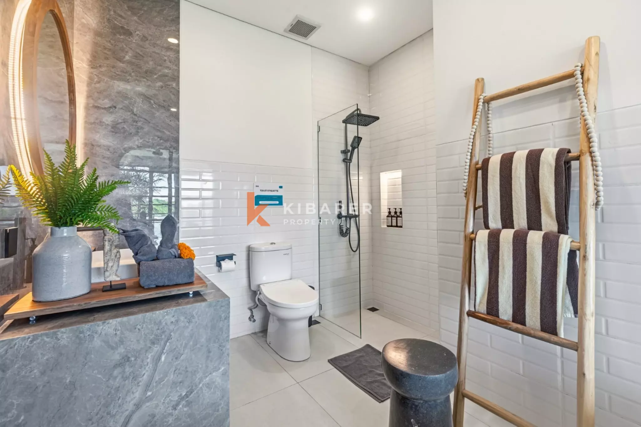 Streamlined Modern Two-Bedrooms Enclosed Villa in Canggu — image 16