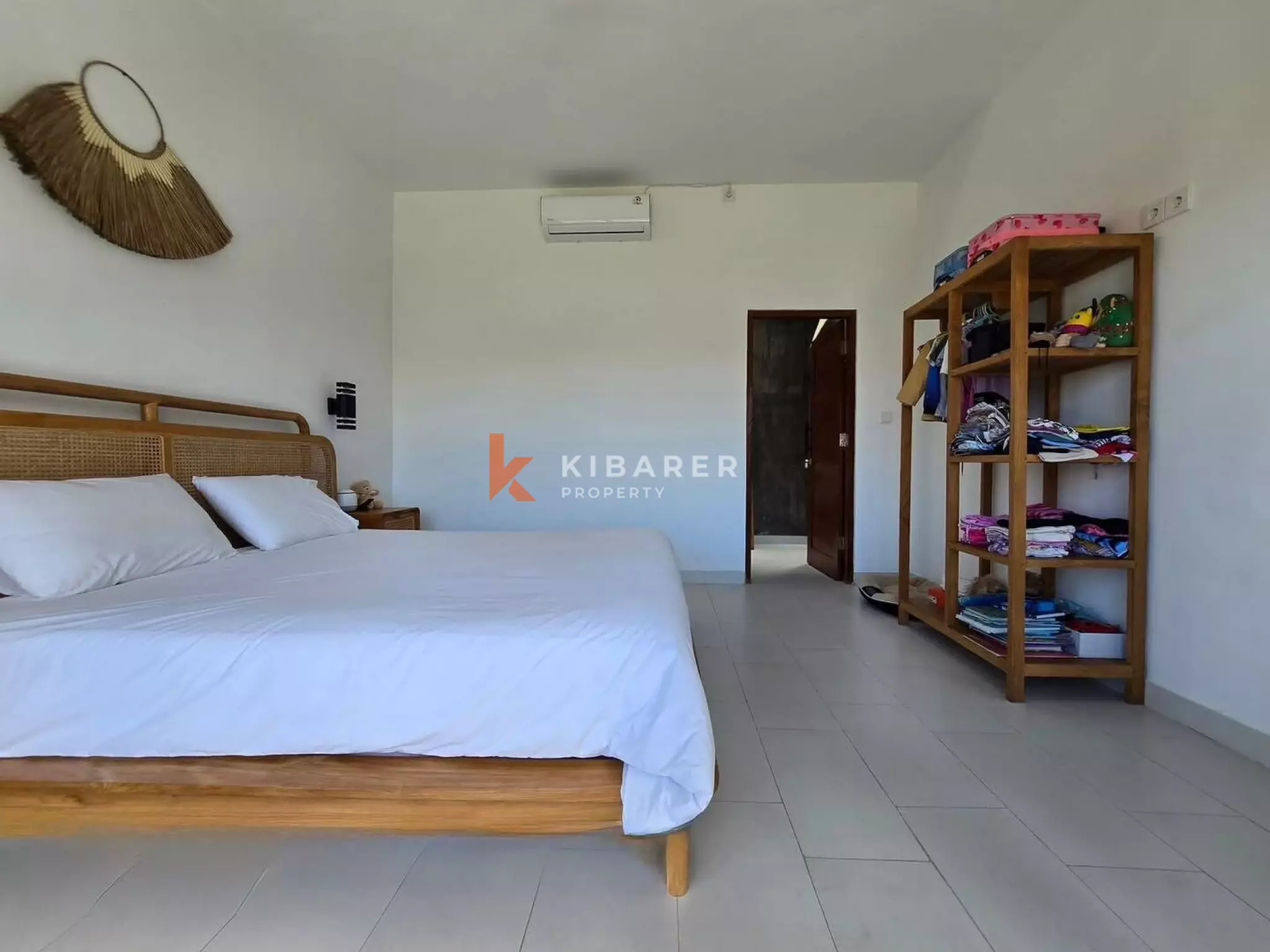 Prime Berawa Three Bedroom Open Living Villa Near Beach and cafes — image 12