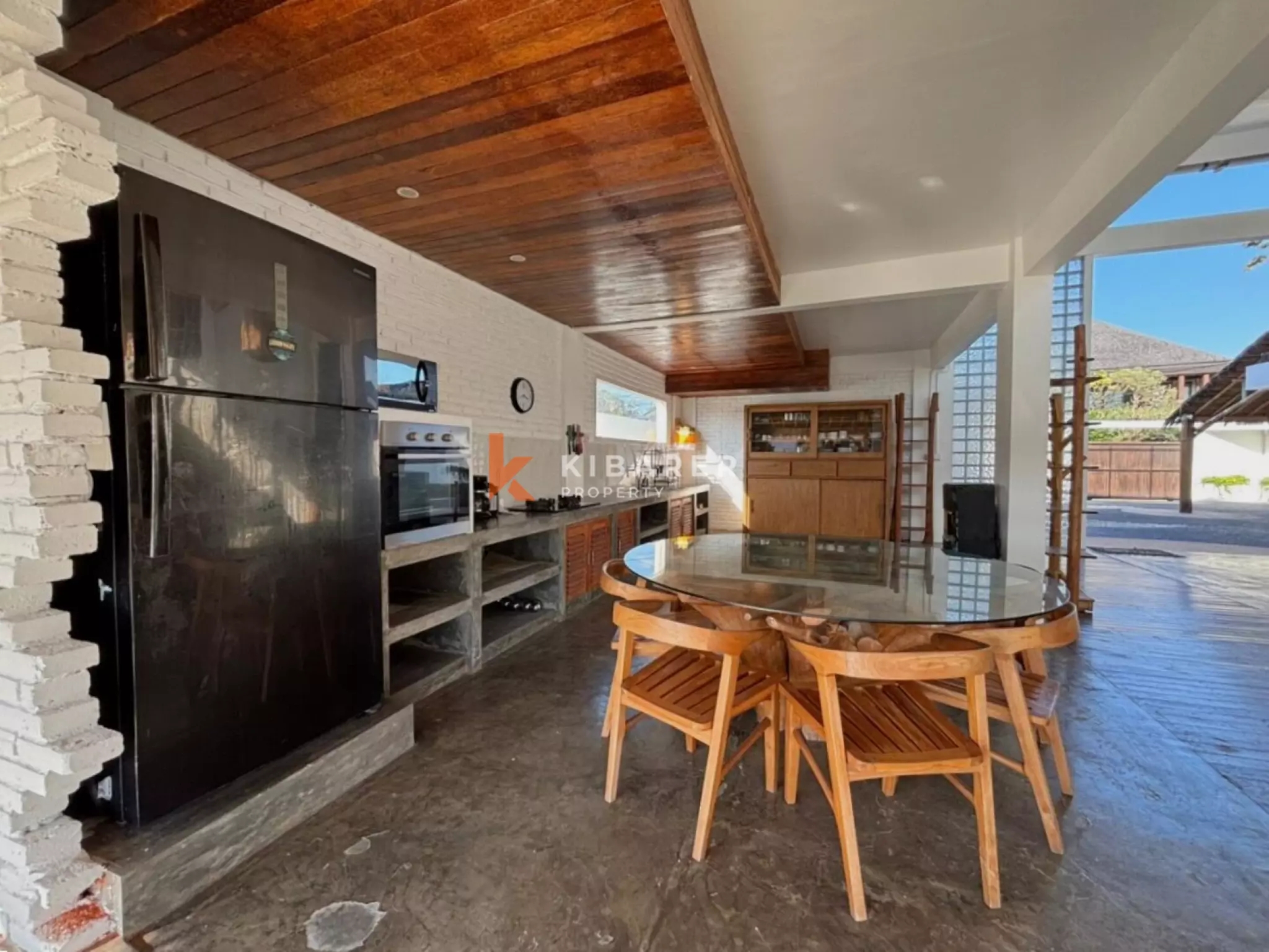 Four-Bedroom Open Living Villa in Canggu — image 7