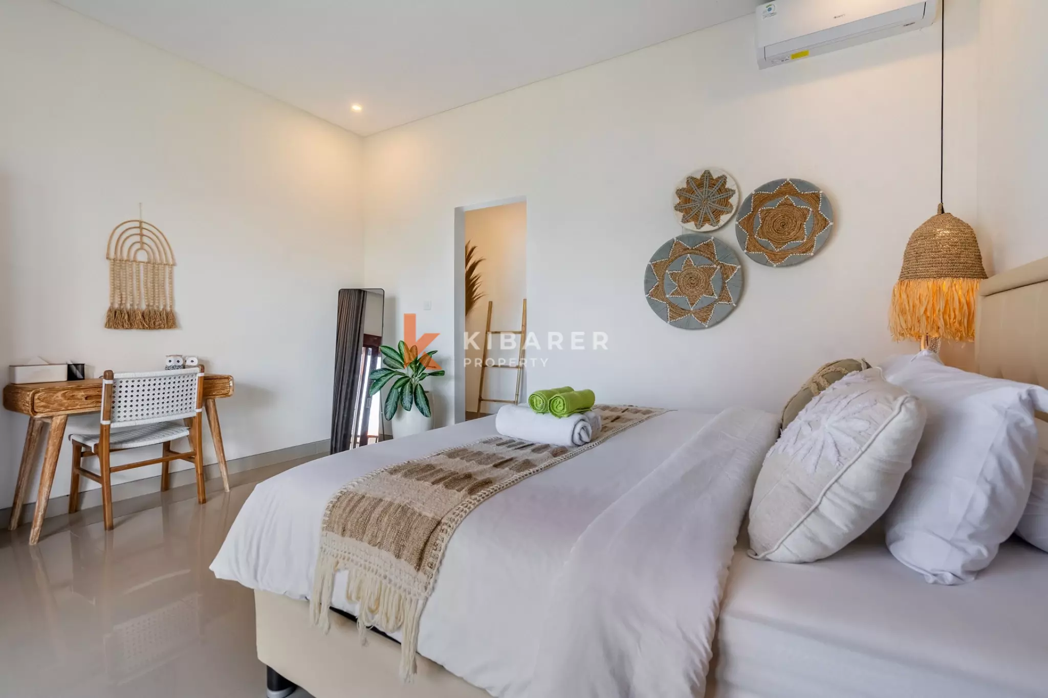 Boho-Chic Four-Bedrooms Enclosed Living Villa Steps from Echo Beach Canggu — image 12