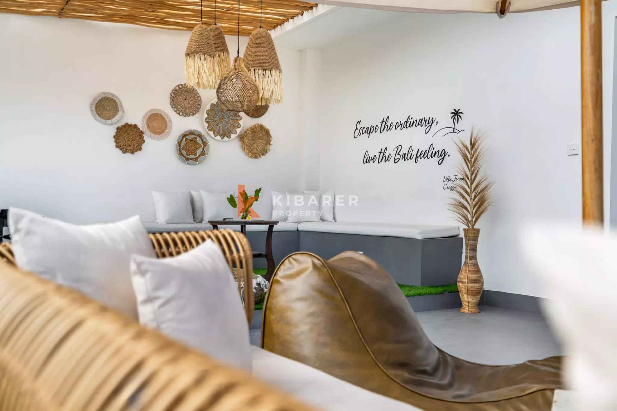 Boho-Chic Four-Bedrooms Enclosed Living Villa Steps from Echo Beach Canggu — image 17