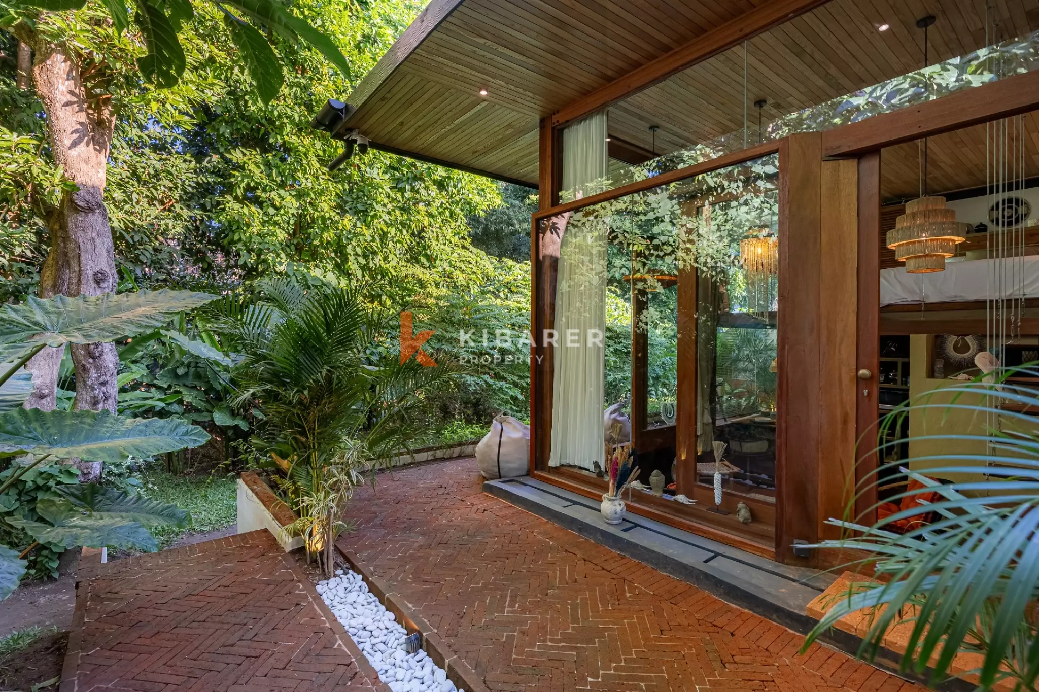 Mezzanine Loft One-Bedroom Shared Pool Surrounded by Nature in Pecatu–Uluwatu