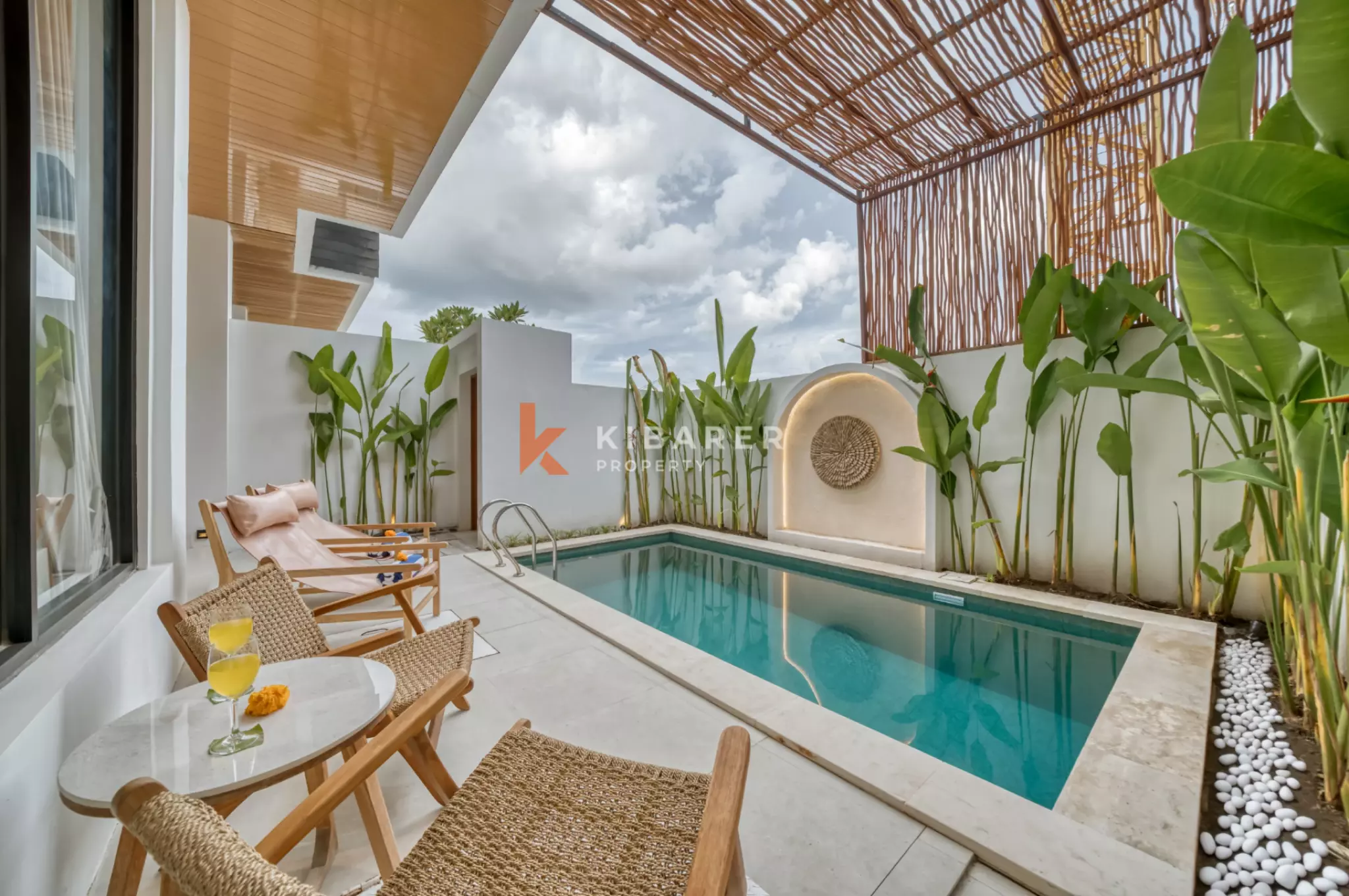 Stylish Two Bedroom Modern Villa in Sought-After Kayu Tulang — image 11