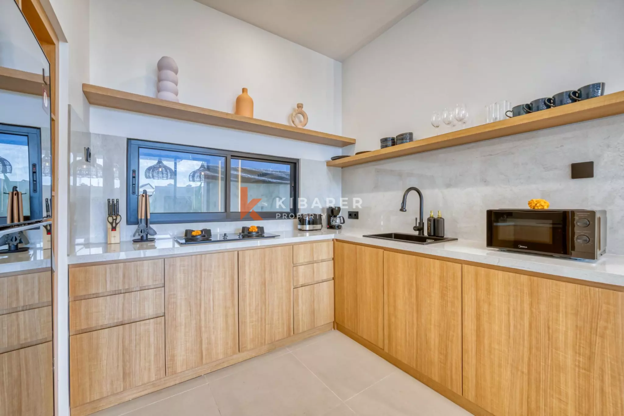 Stylish Two Bedroom Modern Villa in Sought-After Kayu Tulang — image 8