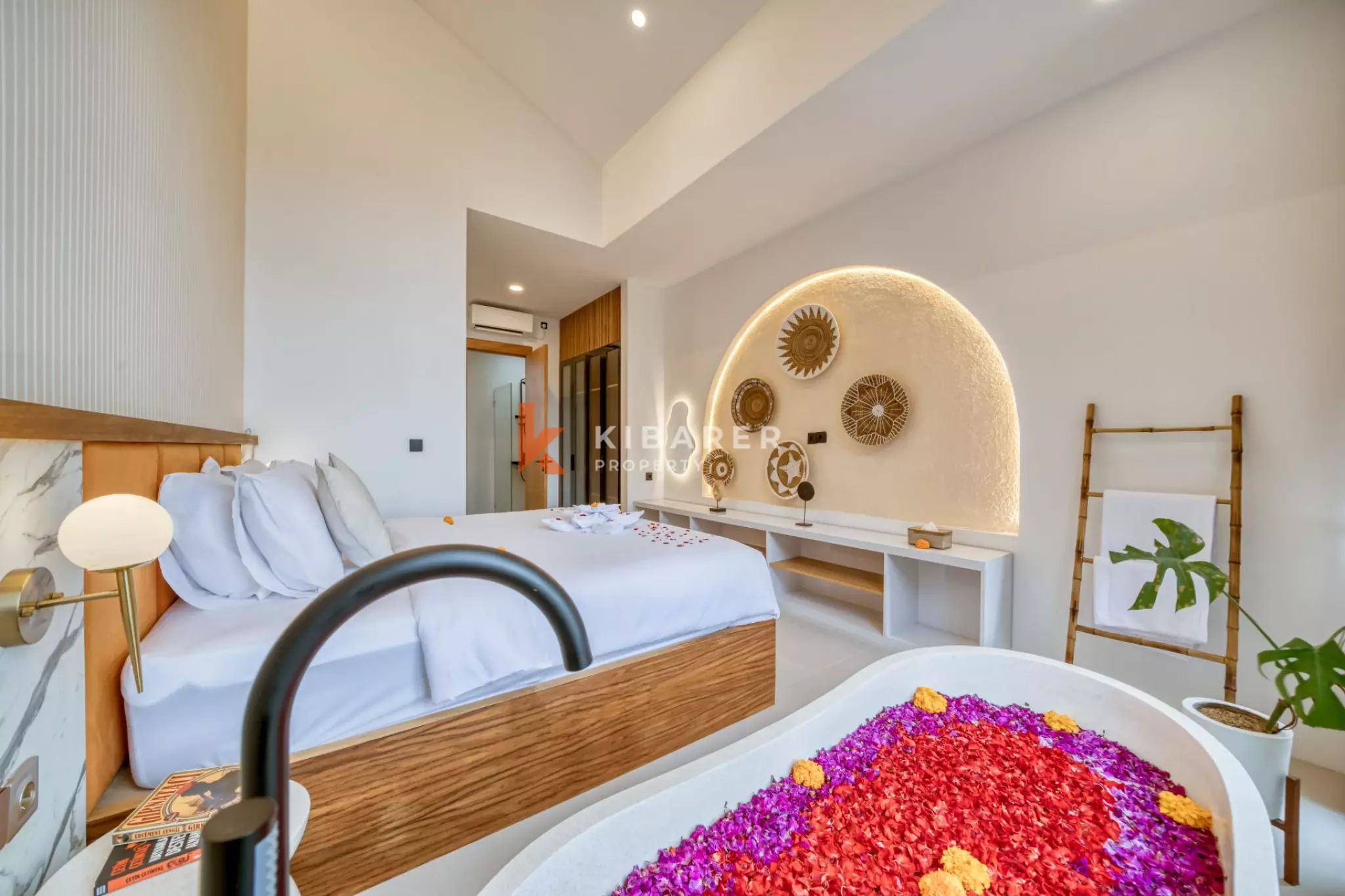 Stylish Two Bedroom Modern Villa in Sought-After Kayu Tulang — image 17
