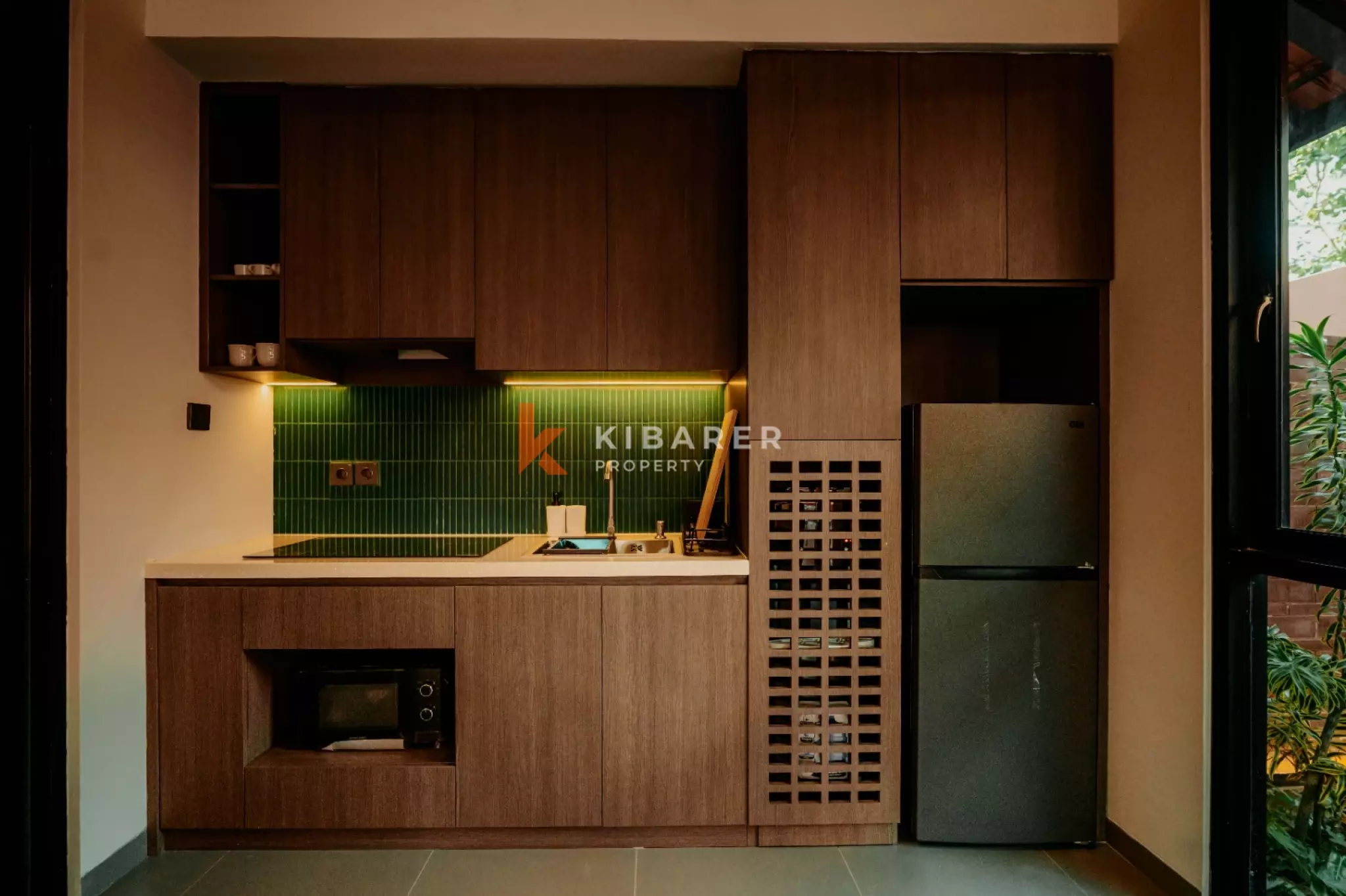 Warm Contemporary Two-Bedroom Tropical Villa with Private Pool in Jimbaran — image 4