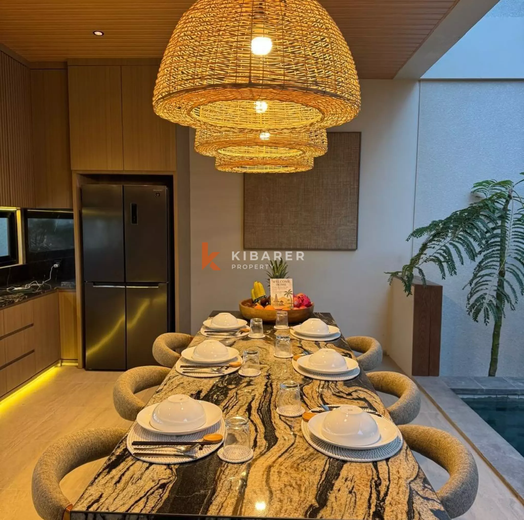Charming Three-Bedroom Villa with Open Living Space in Canggu — image 5