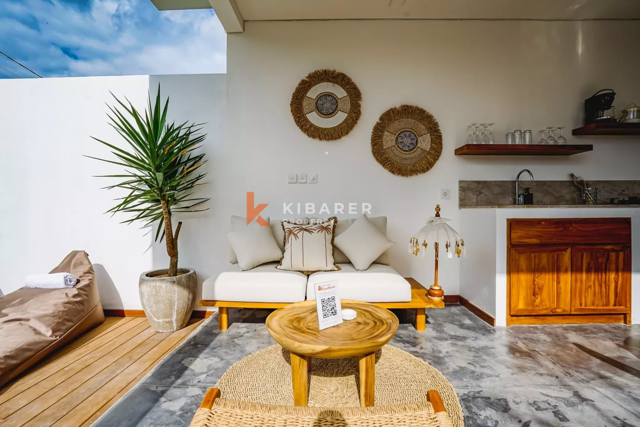 Tropical Romantic Ambiance – One-Bedroom Villa Very Close to Nyanyi Beach — image 3