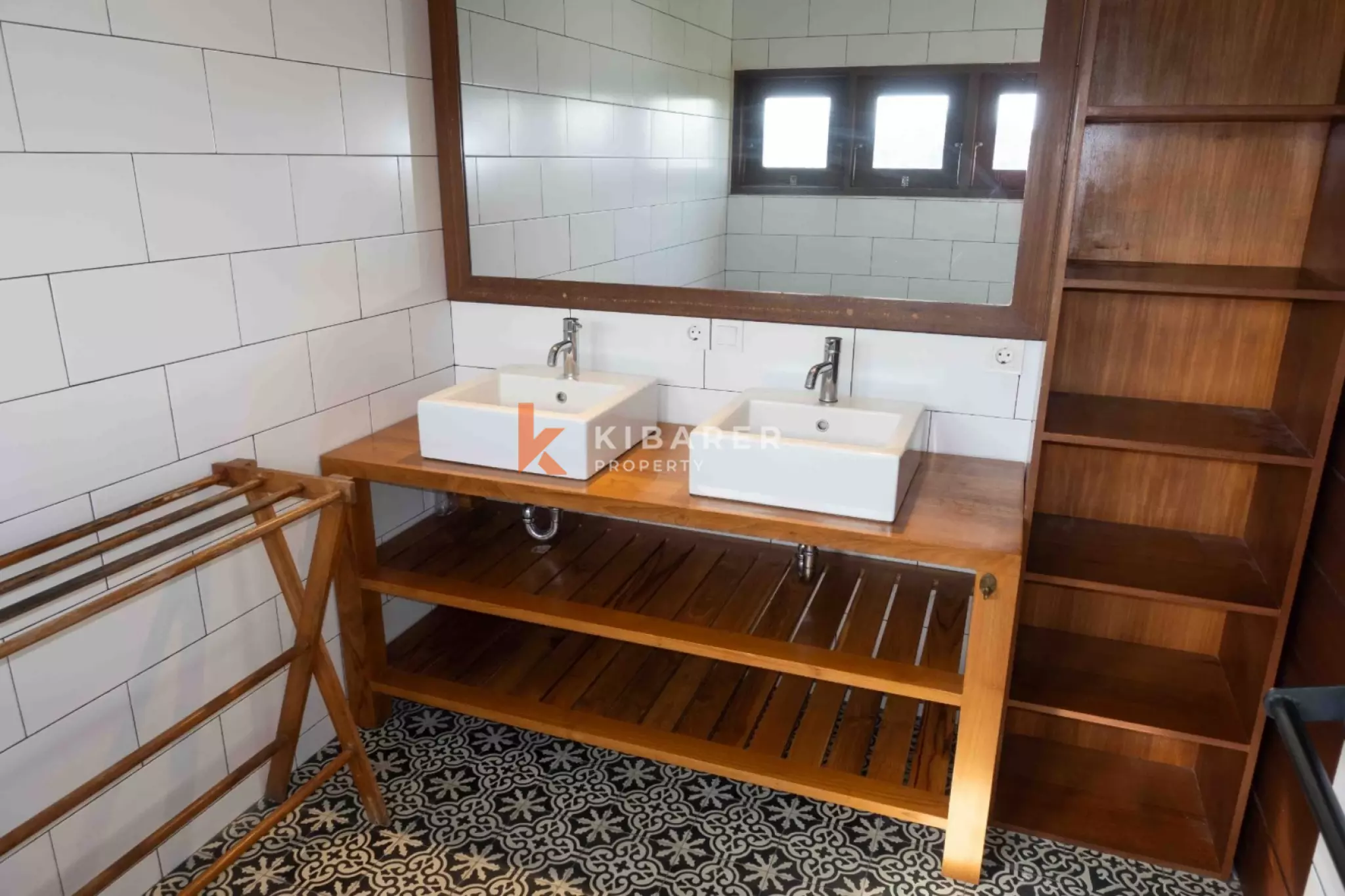 Fully Furnished Four Bedroom House in Peaceful Buduk — image 8