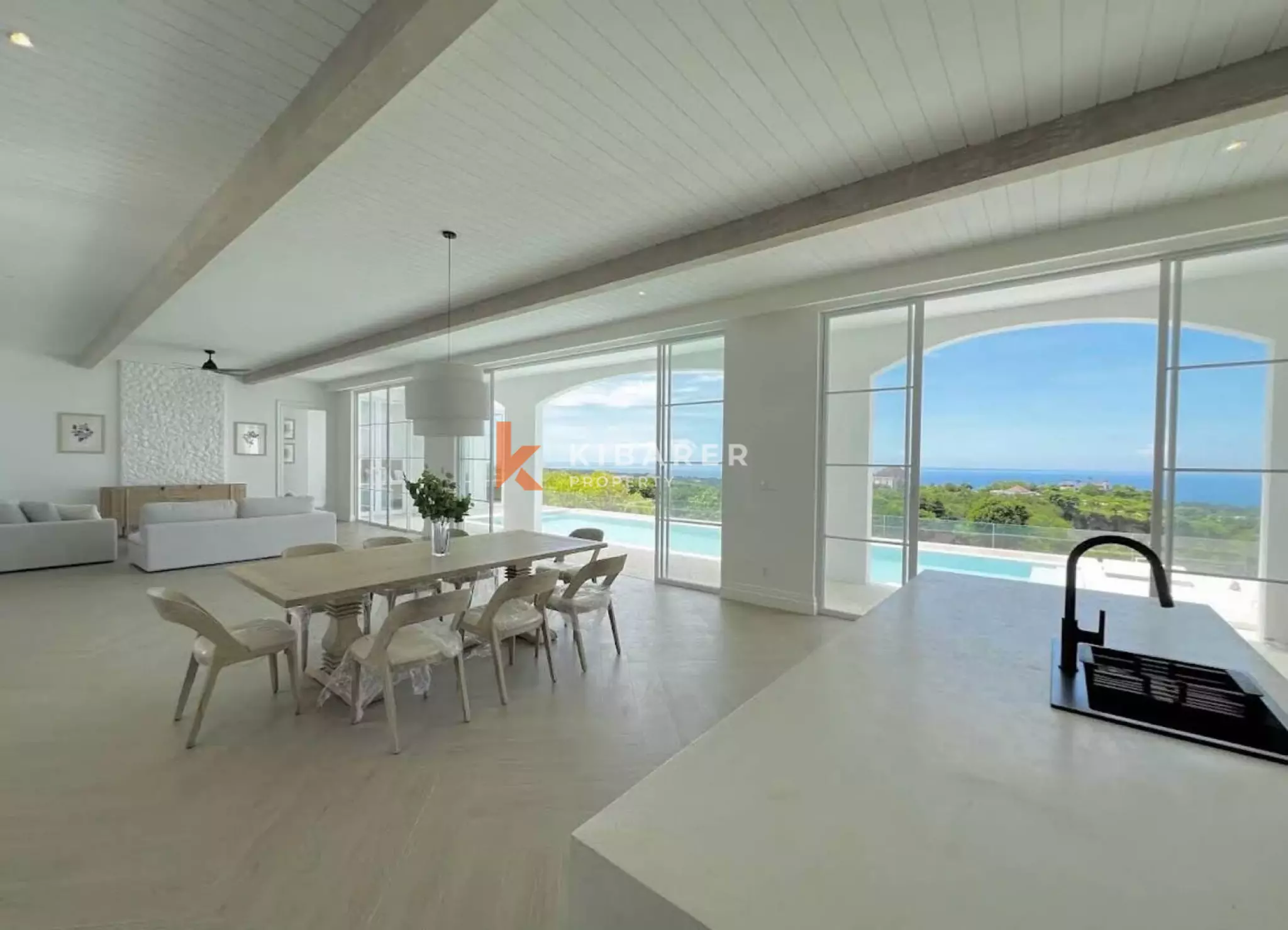 Luxury Four-Bedroom Villa with Rooftop Sea View in Prime Ungasan Location — image 5