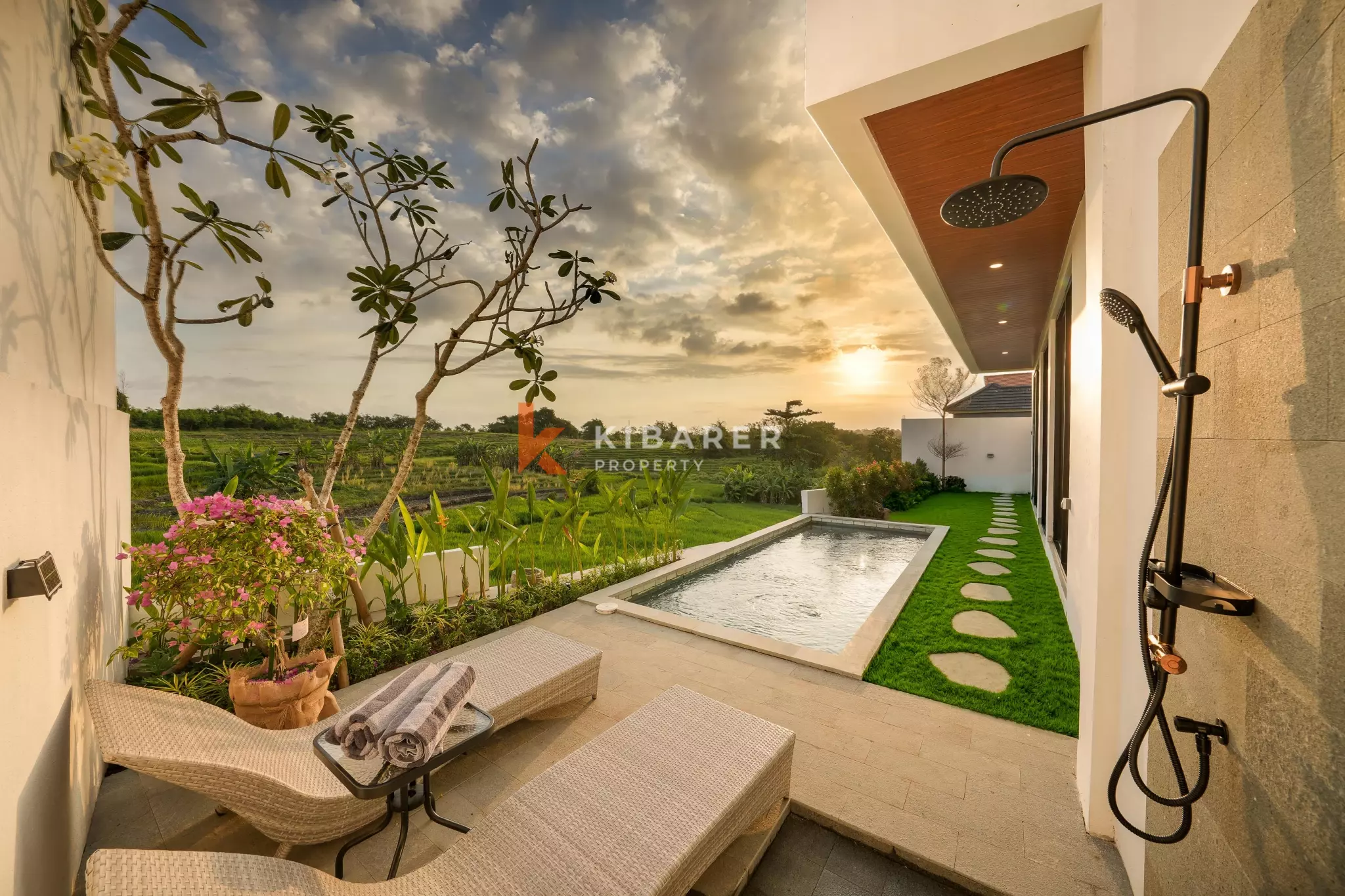 Spacious Three-Bedroom Villa with Panoramic Views in Cepaka — image 3