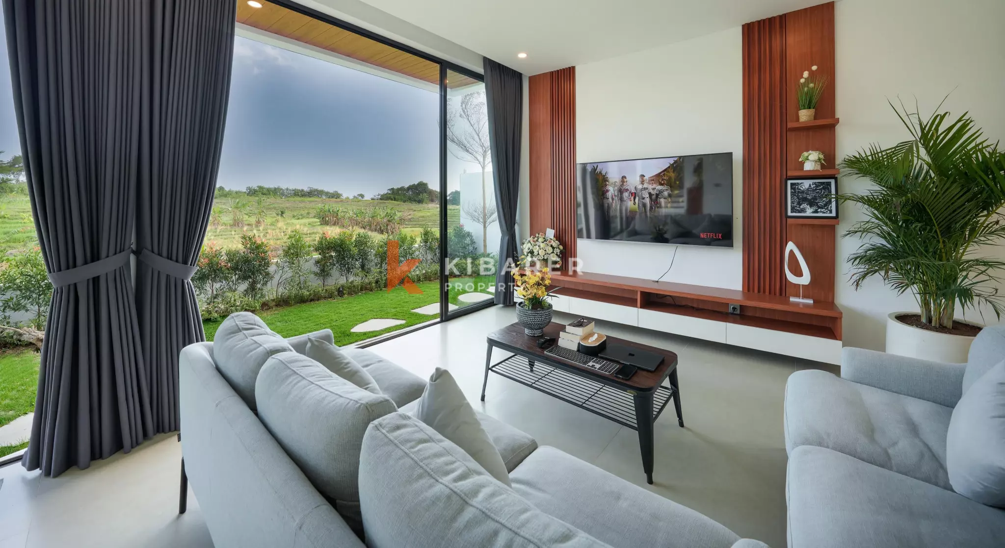 Spacious Three-Bedroom Villa with Panoramic Views in Cepaka — image 7
