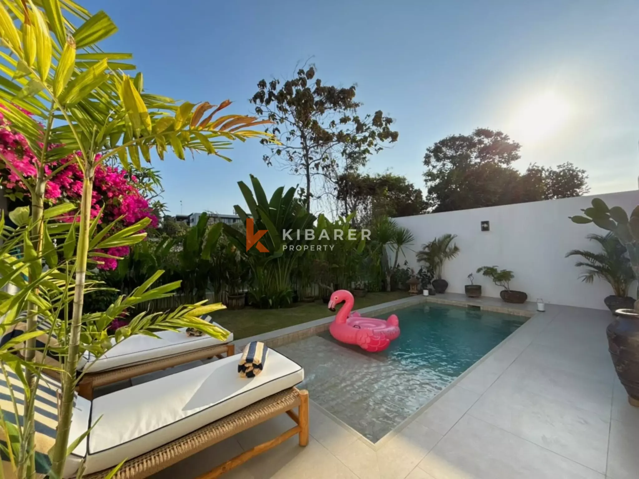 Stunning Two-Bedroom Villa with Golf Course View Near Balangan Beach — image 2
