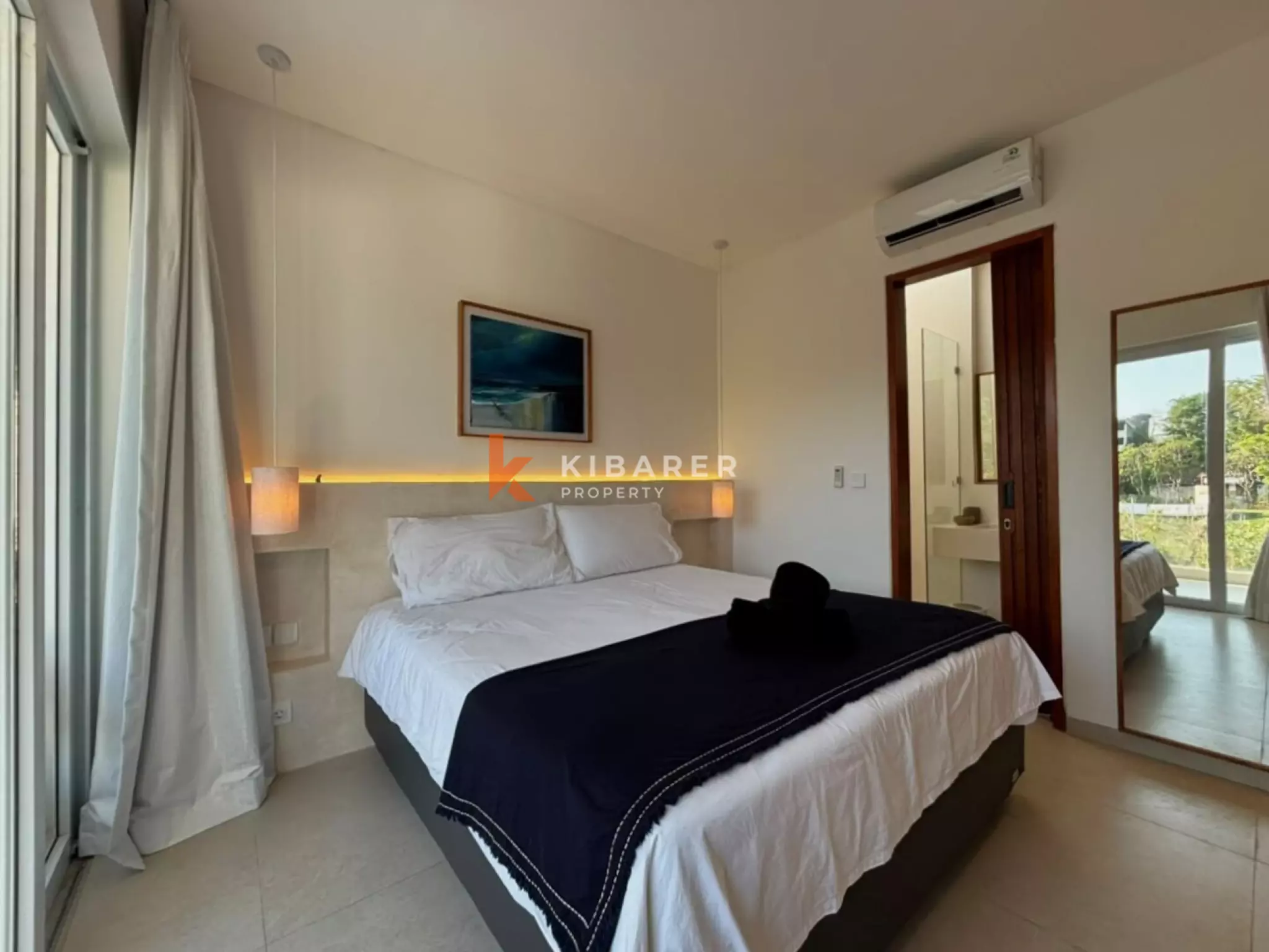 Stunning Two-Bedroom Villa with Golf Course View Near Balangan Beach — image 15