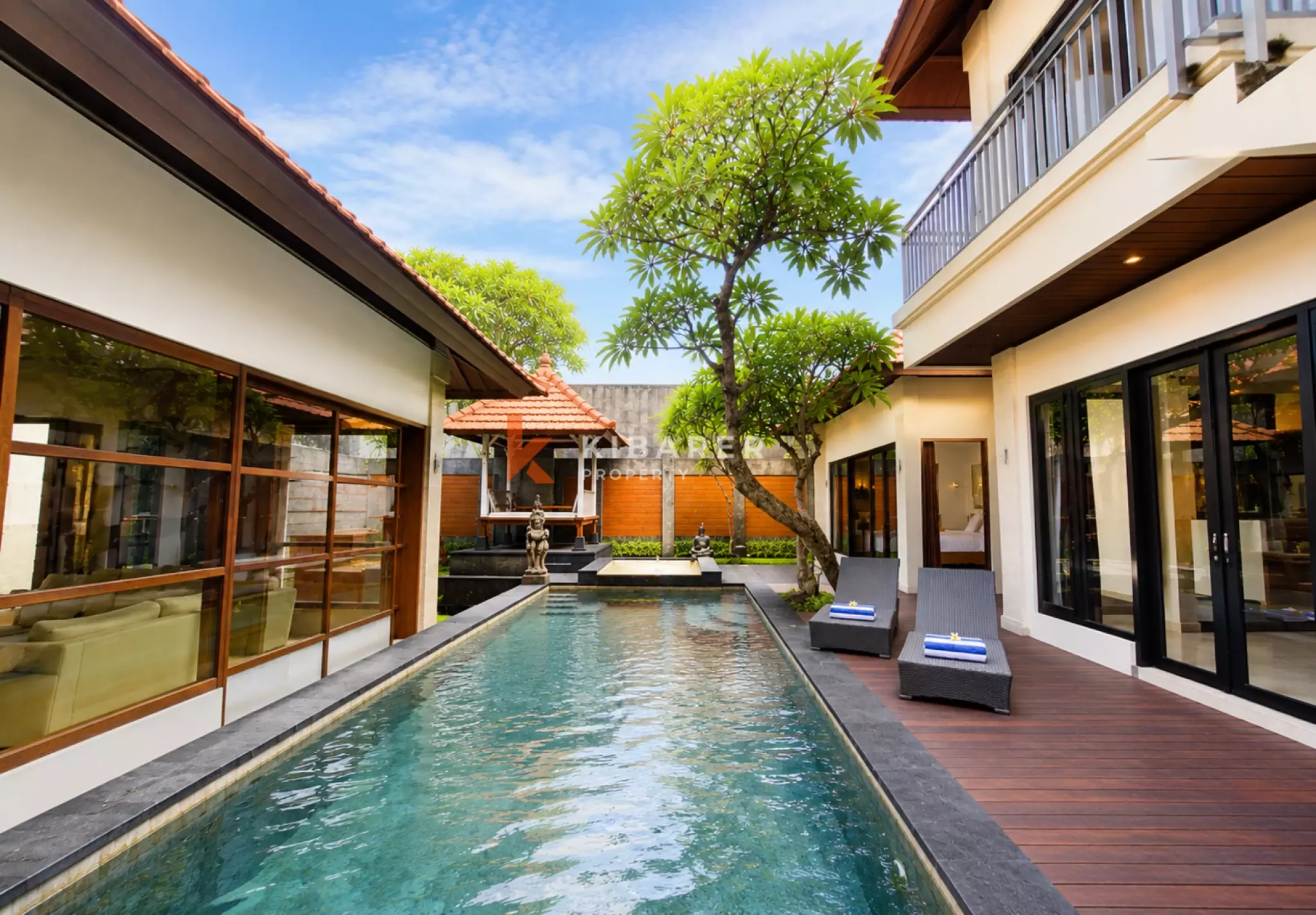 Tropical Vacation – 3-Bedroom Villa with Pool & Jacuzzi in Batu Belig