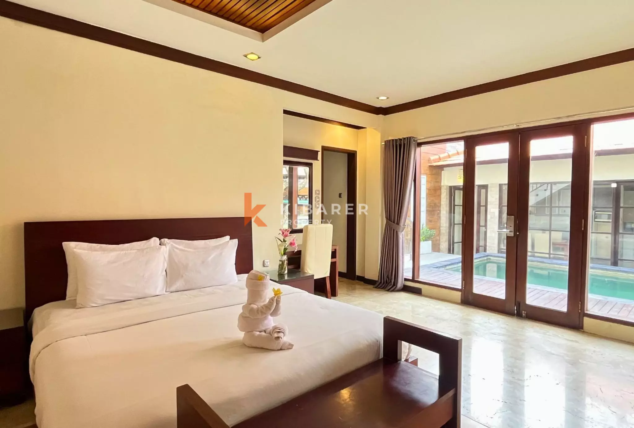 Batu Belig Retreat – 3-Bedroom Villa with Jacuzzi Pool Near Popular Spots — image 18