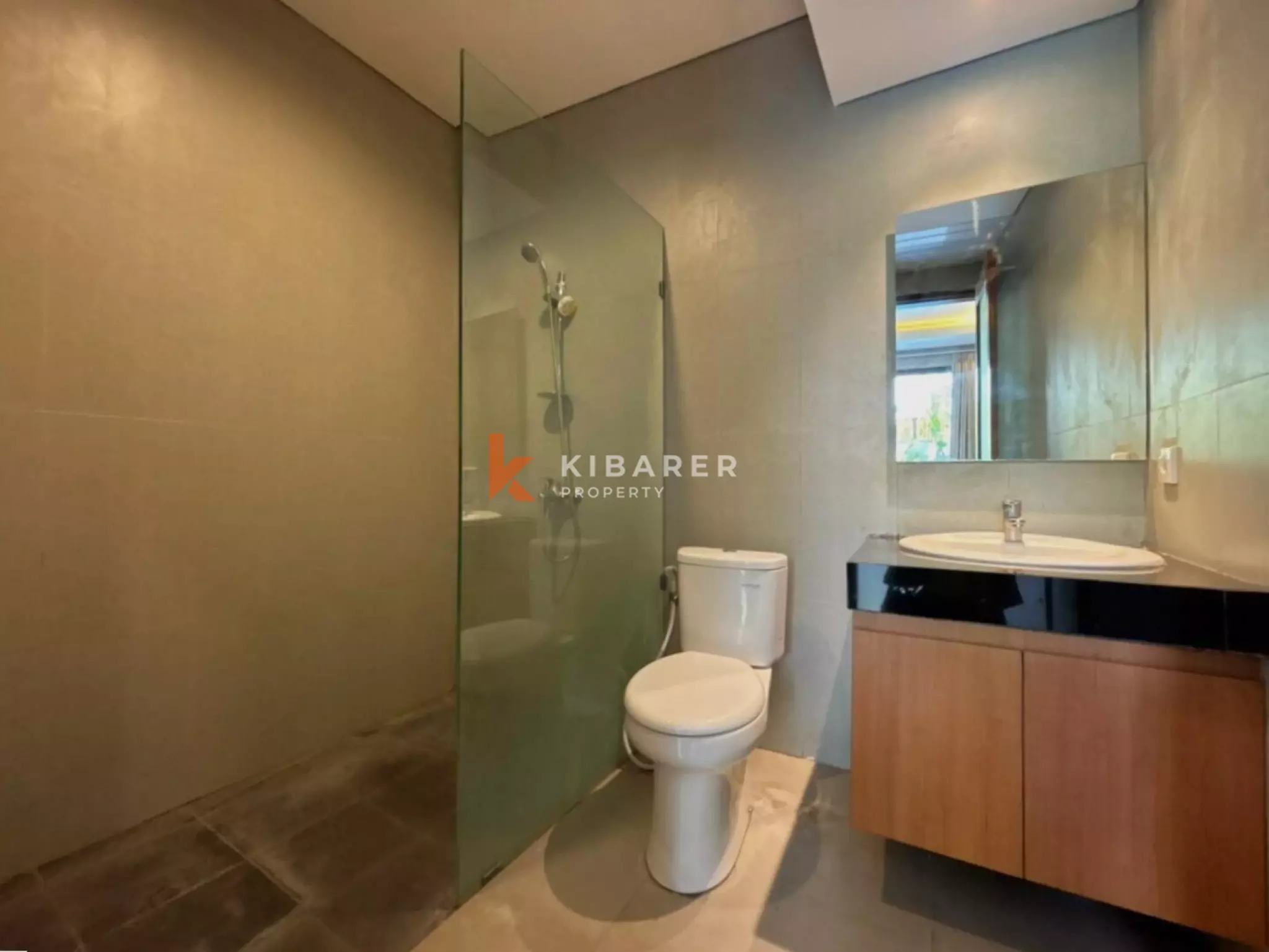 Relaxing Semi-Furnished Three Bedroom Villa in Prime Canggu — image 10