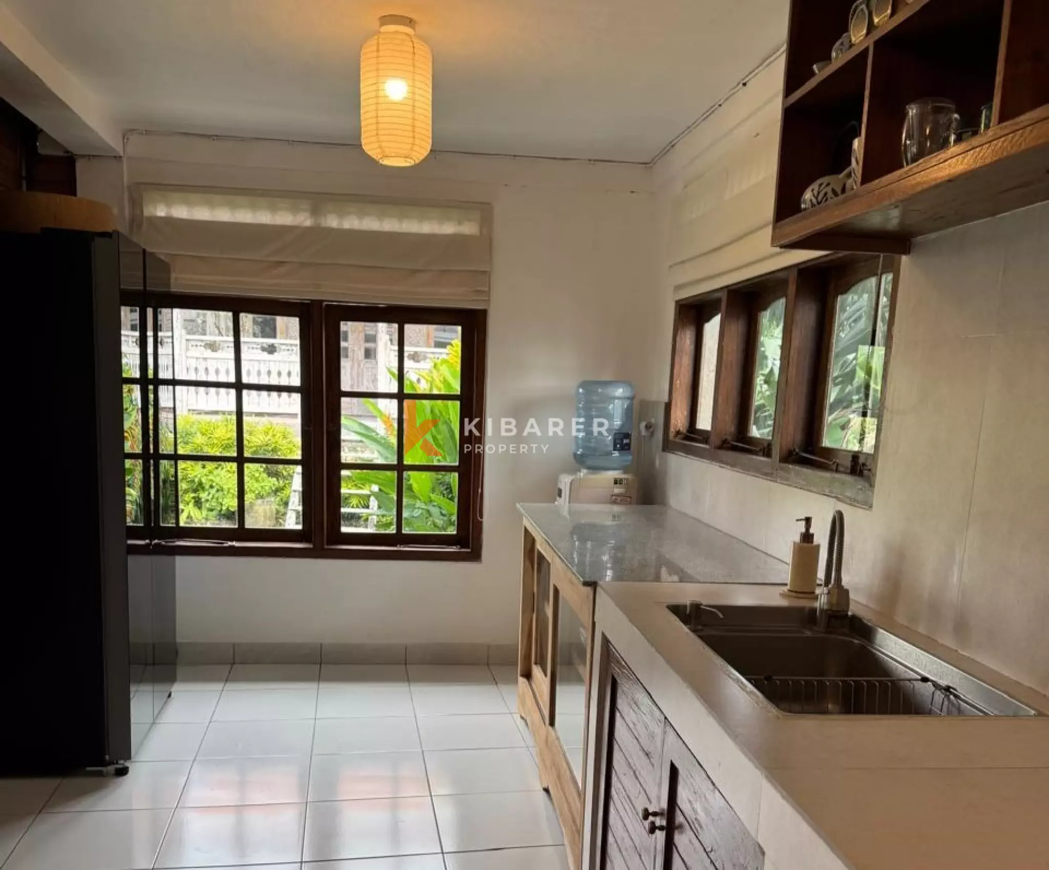 Spacious Three-Bedroom Villa with Private Pool and Enclosed Joglo Living in Canggu — image 7