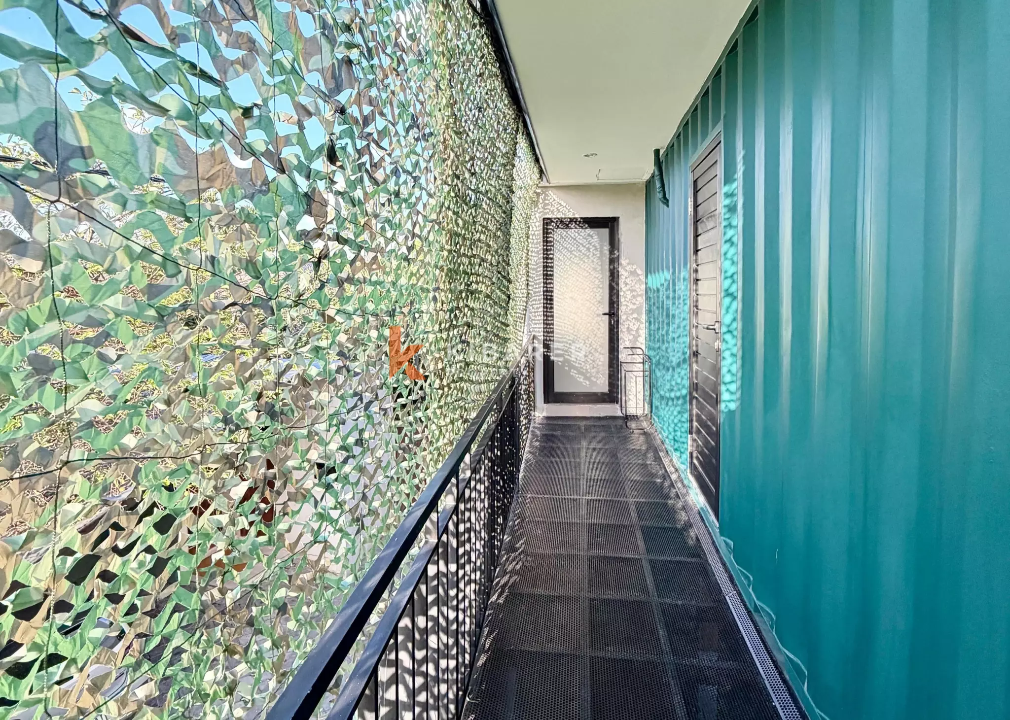 Contemporary One-Bedroom Container-Style Villa with Garden in Canggu — image 7