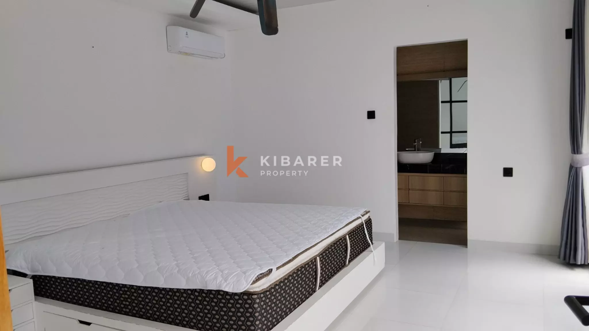 Elegant Tropical Villa with 2+1 Bedrooms, Bathtub, and Rooftop Pool in Nyanyi — image 9