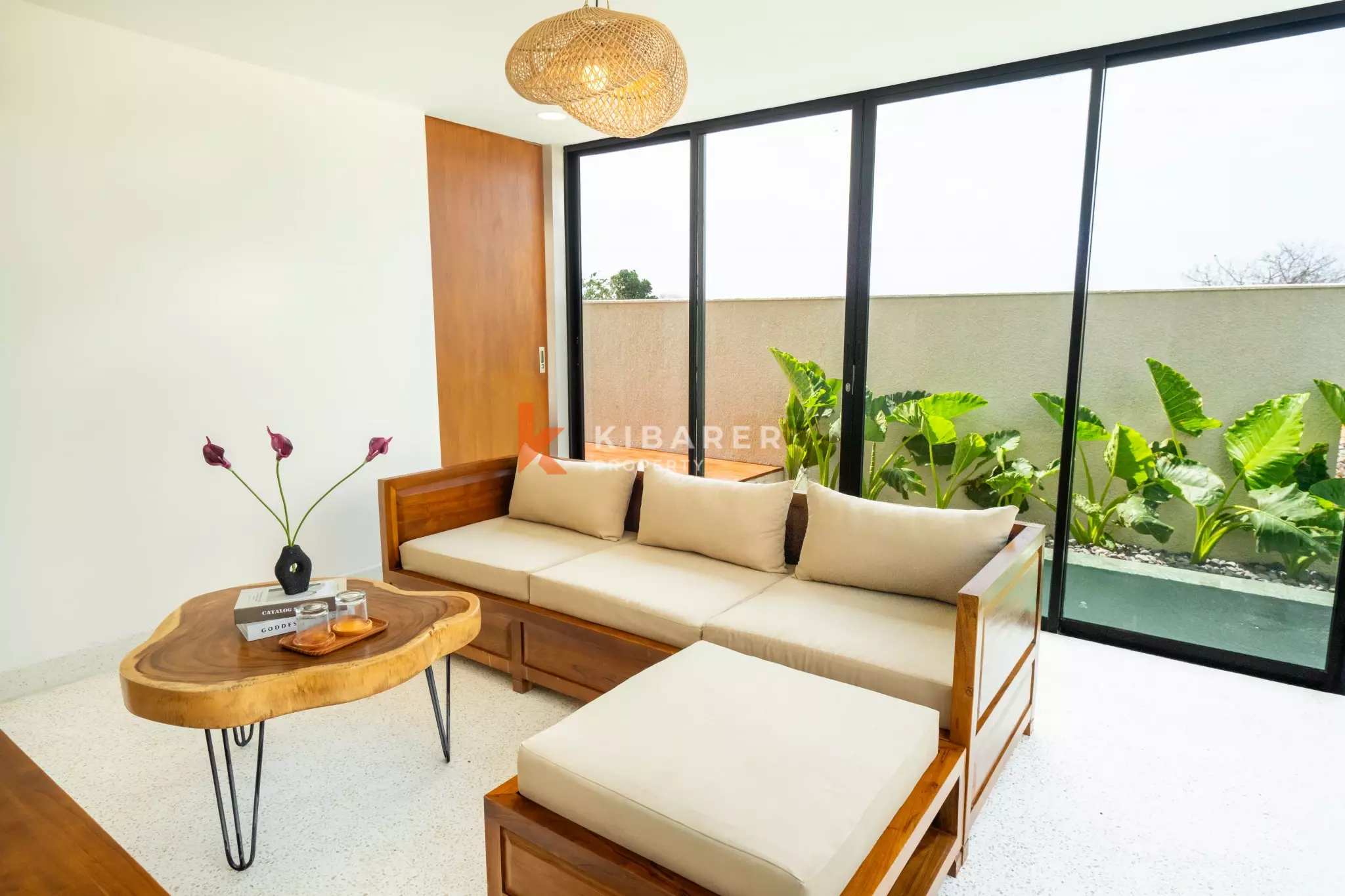 Luxury Three-Bedroom Villa with Private Pool in Nusa Dua — image 9