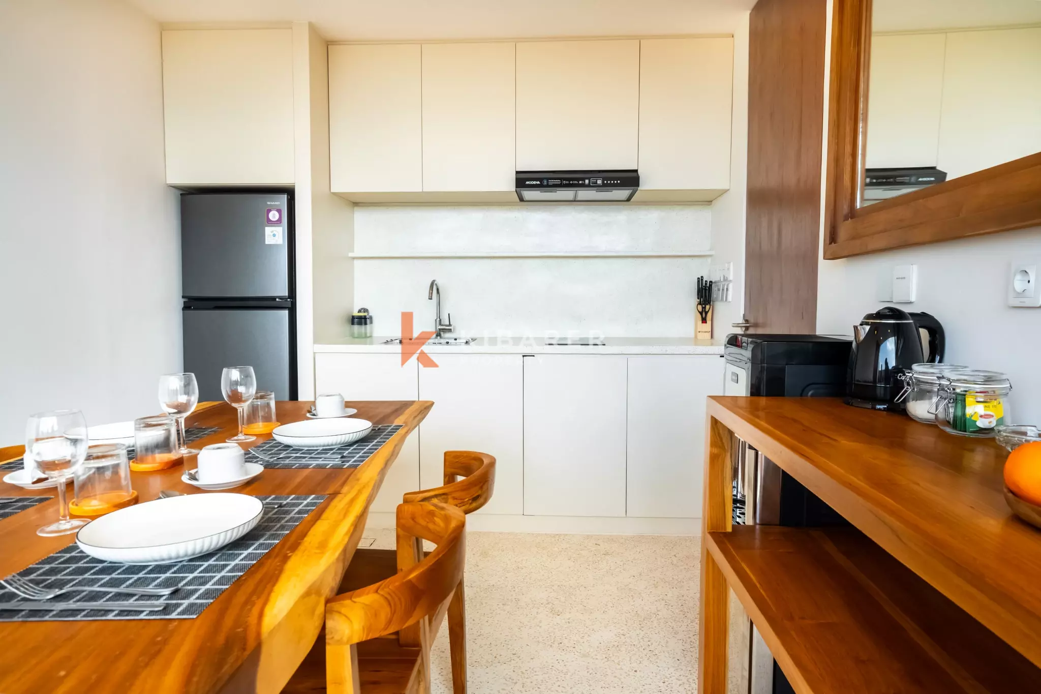 Sophisticated Three-Bedroom Villa with Private Pool in Nusa Dua — image 10