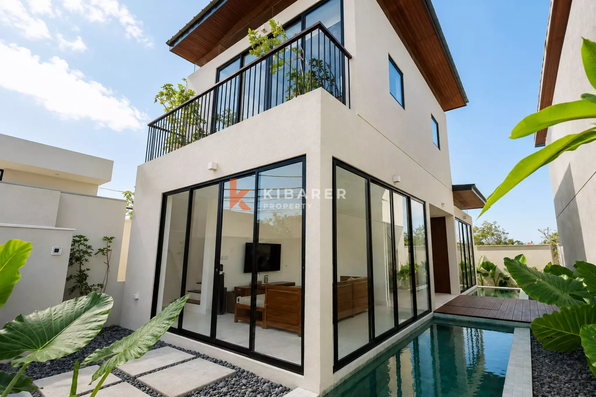 Luxury Three-Bedroom Villa with Private Pool in Nusa Dua — image 4