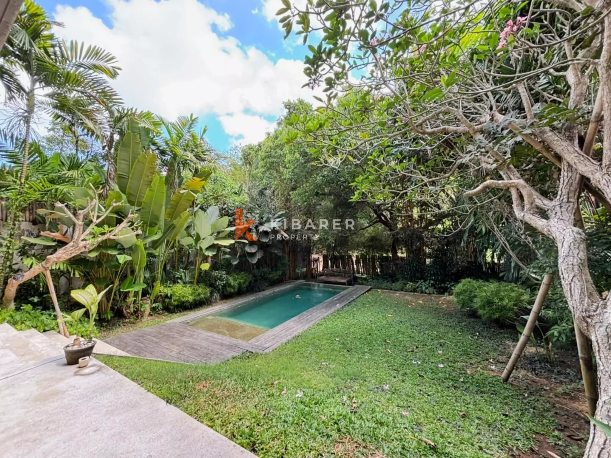 Tropical Ambiance – Garden Villa with Two Bedrooms in Pererenan — image 3