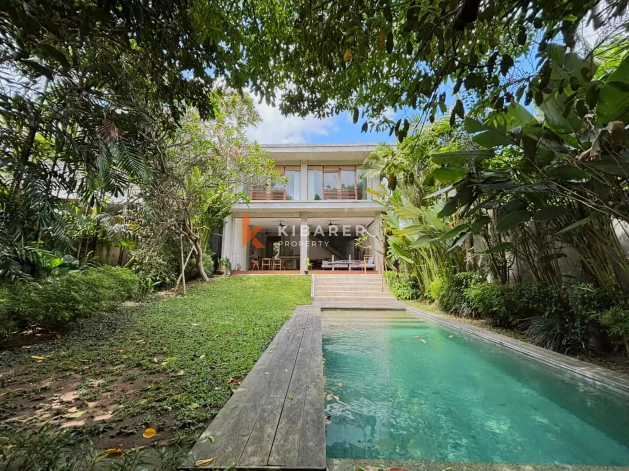 Tropical Ambiance – Garden Villa with Two Bedrooms in Pererenan
