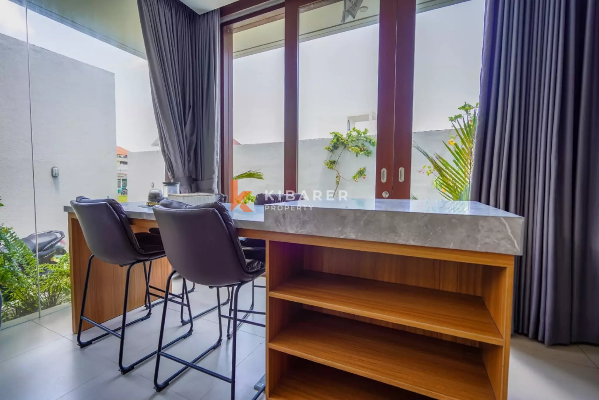 Fully Furnished Three-Bedroom Villa with Enclosed Living Area in Cemagi — image 9