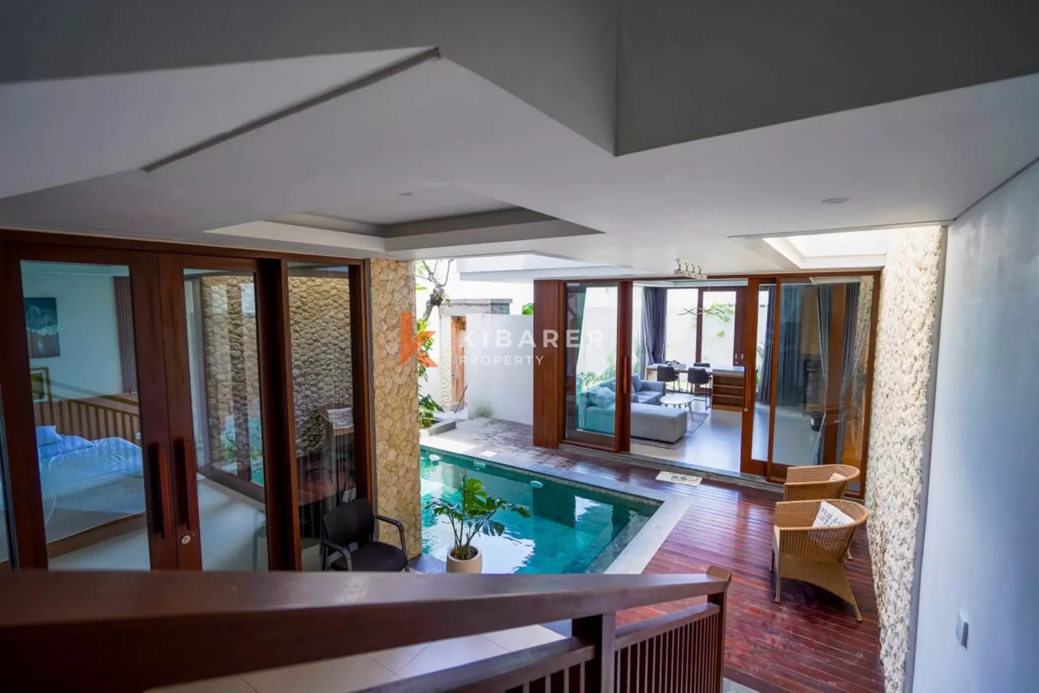 Fully Furnished Three-Bedroom Villa with Enclosed Living Area in Cemagi — image 8