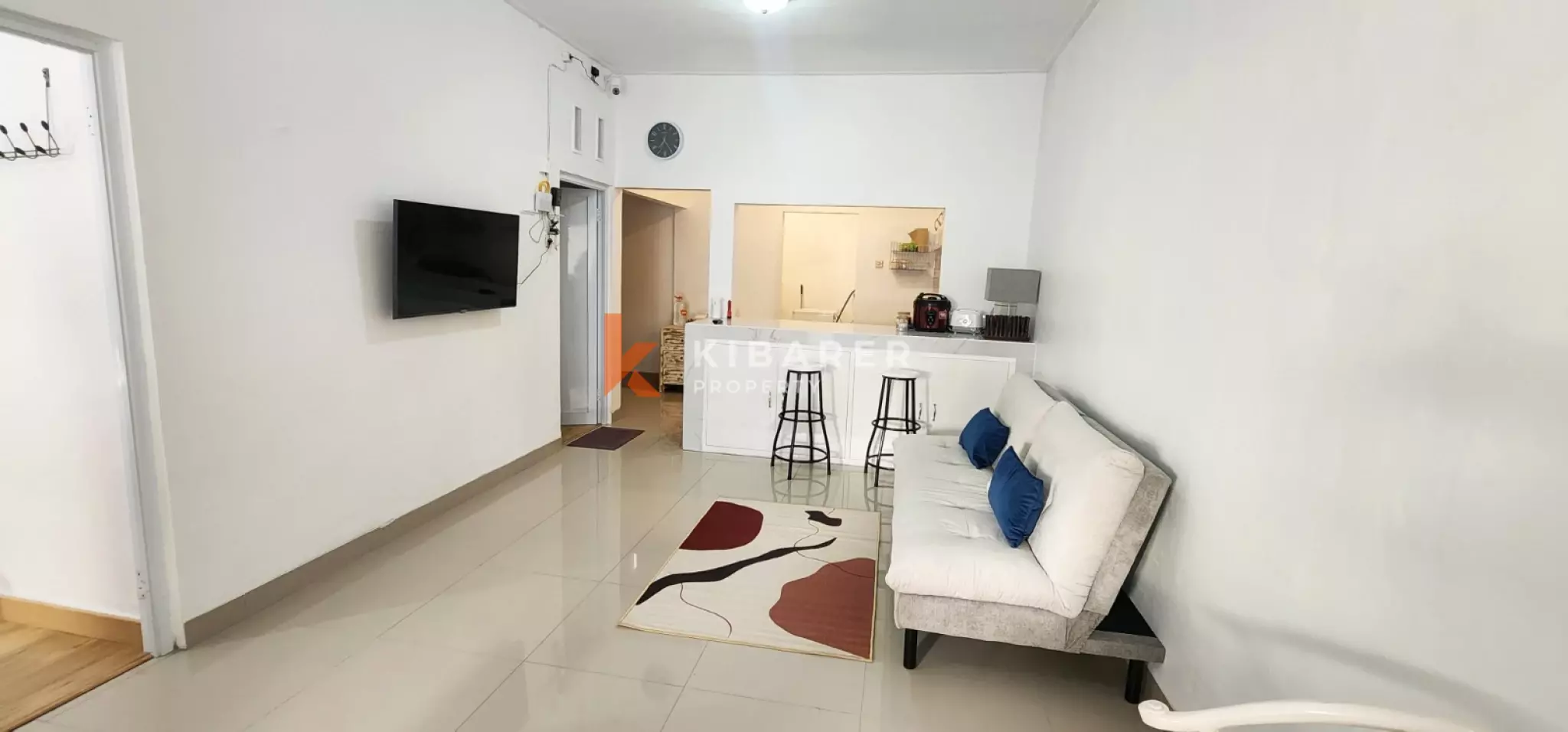 Comfortable Three-Bedroom Villa with Private Pool in Ungasan — image 2