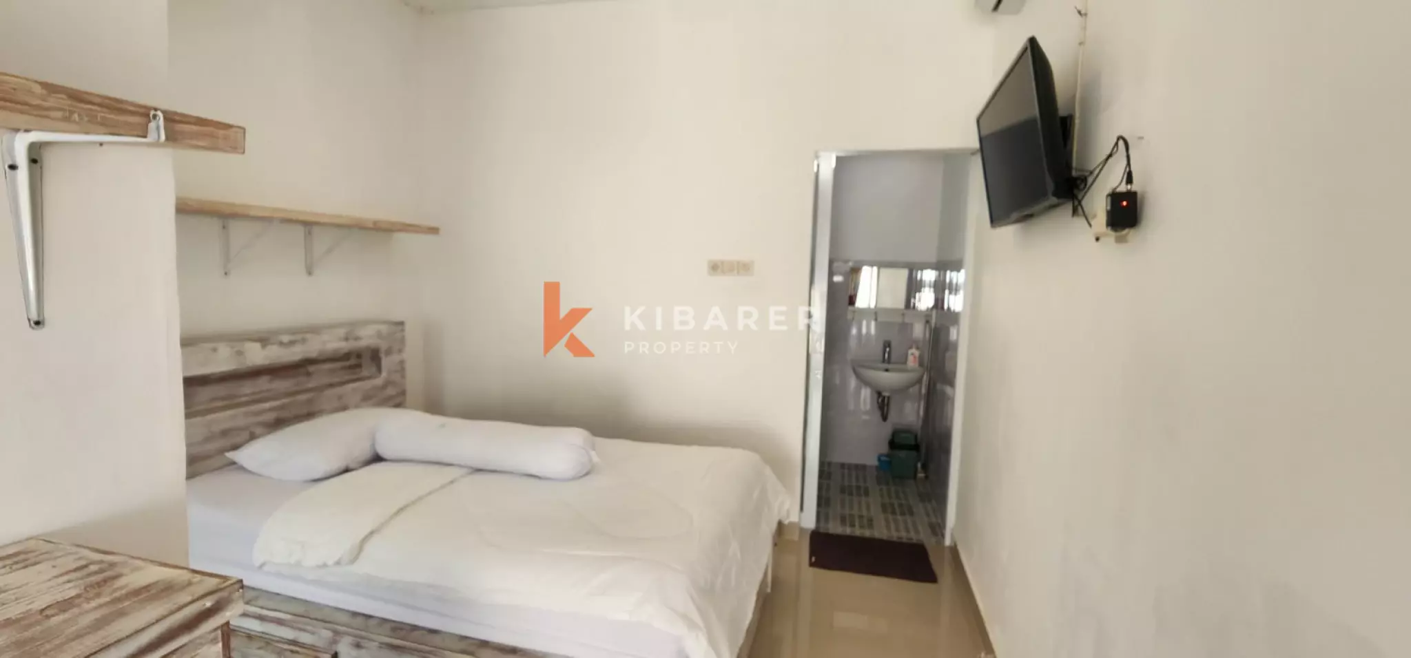 Comfortable Three-Bedroom Villa with Private Pool in Ungasan — image 8