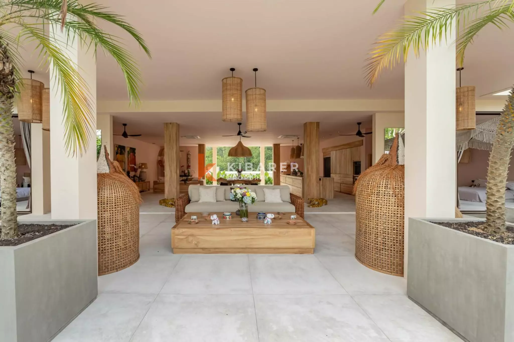 Luxurious Four-Bedroom Tropical Villa with Spacious Private Pool in Tabanan — image 9